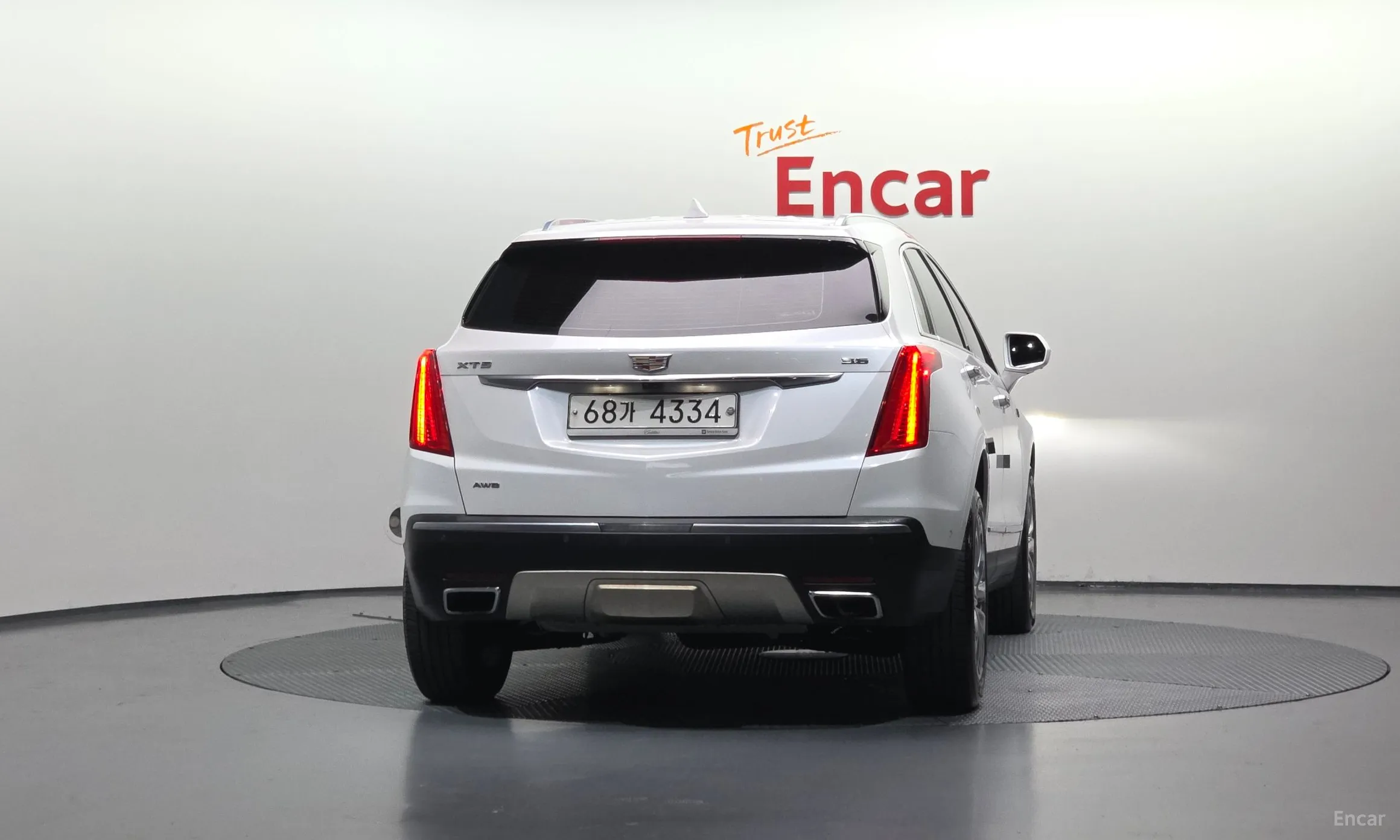 Cadillac XT5 превью 4