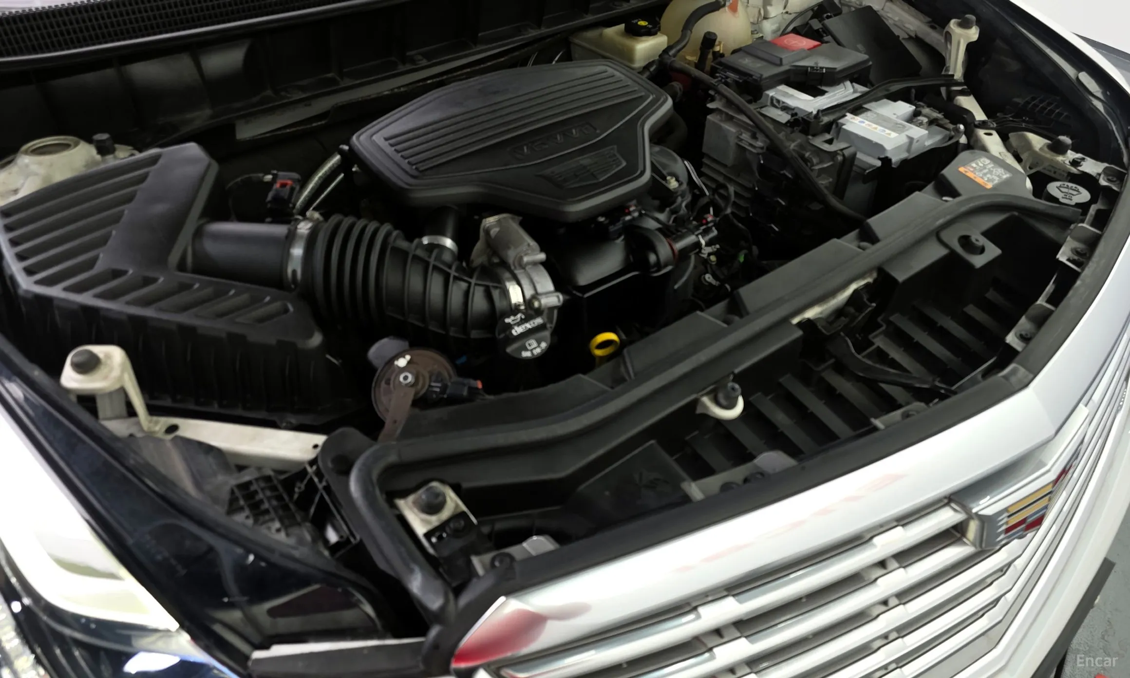 Cadillac XT5 превью 6