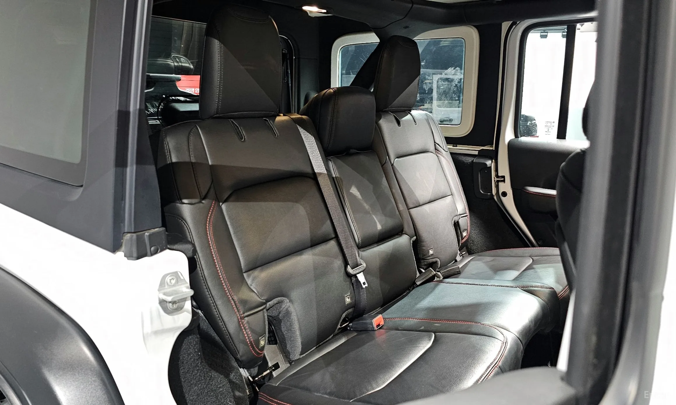 Jeep Wrangler (JL) превью 12