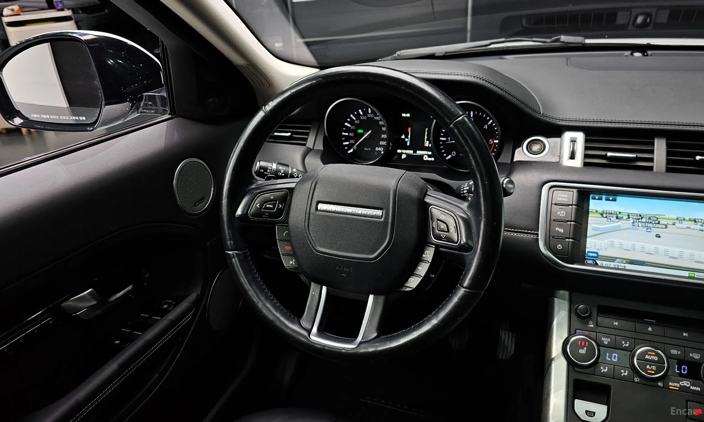 Land Rover Range Rover Evoque превью 13