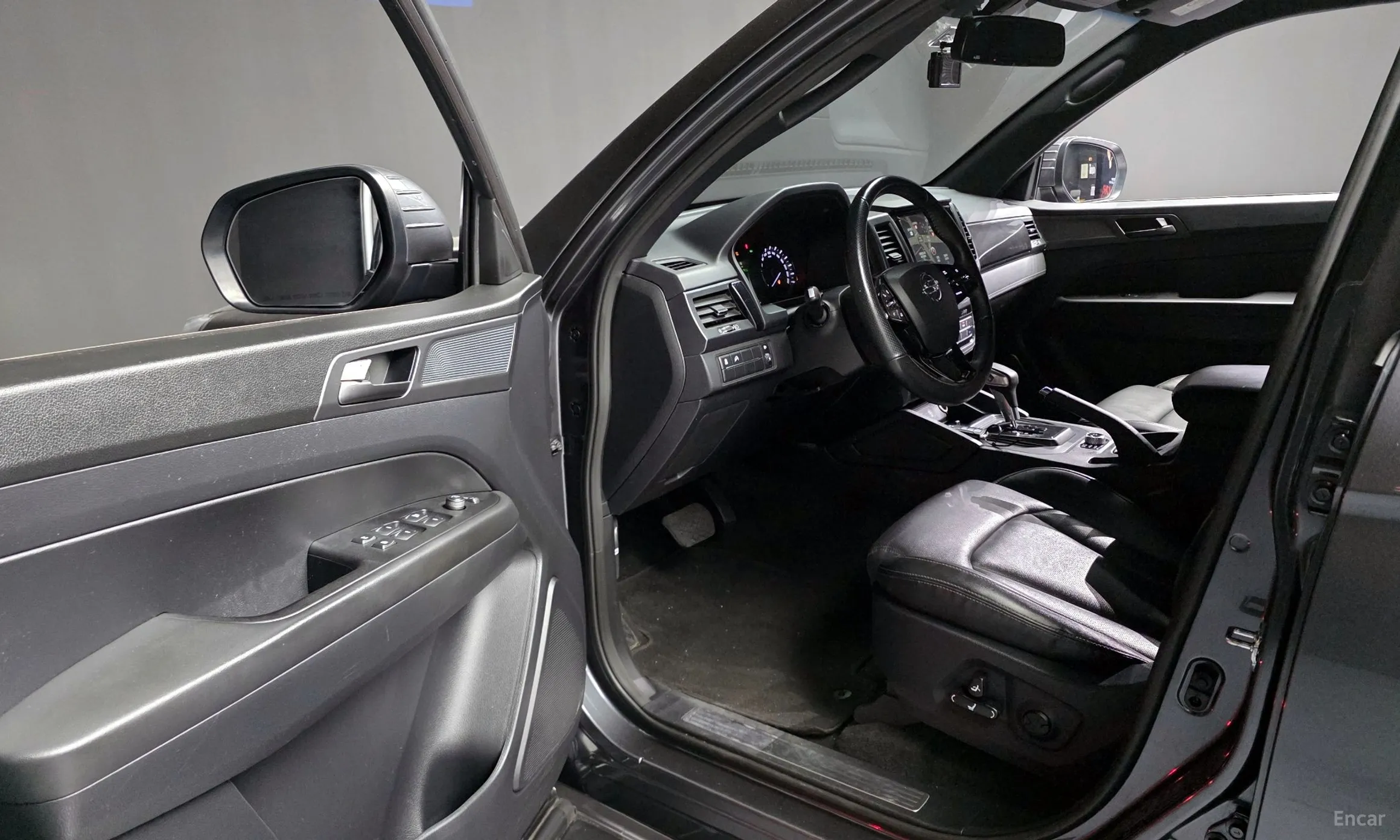 KG Mobility (SsangYong) Rexton Sports превью 10