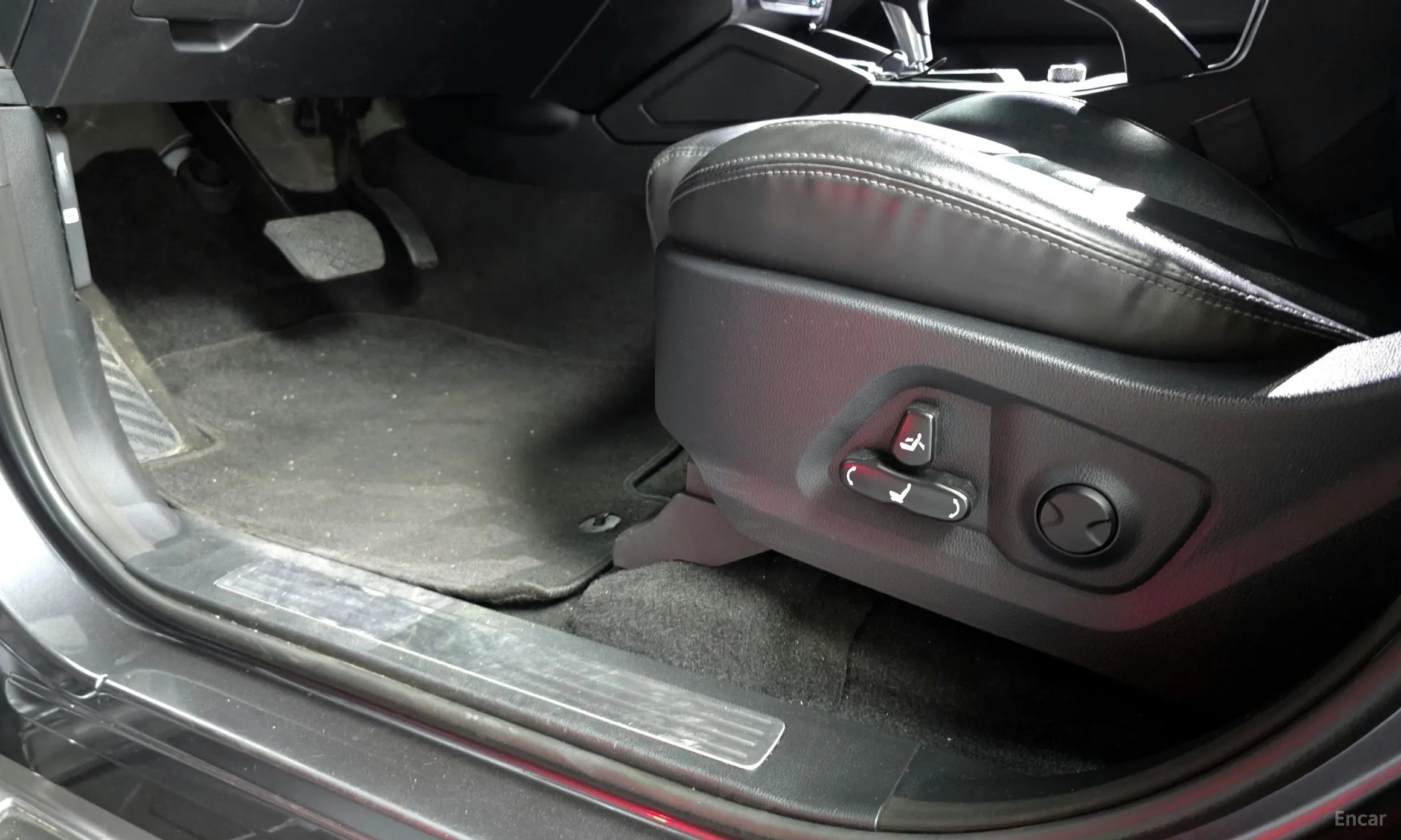 KG Mobility (SsangYong) Rexton Sports превью 16