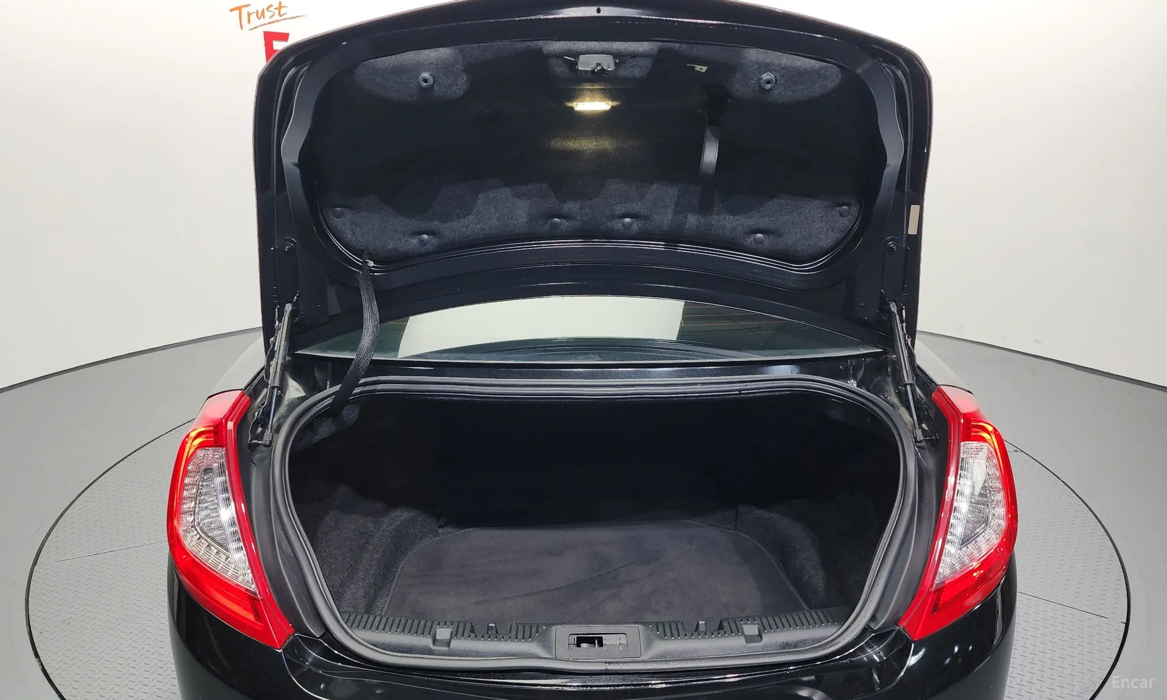 Lincoln New MKS превью 20