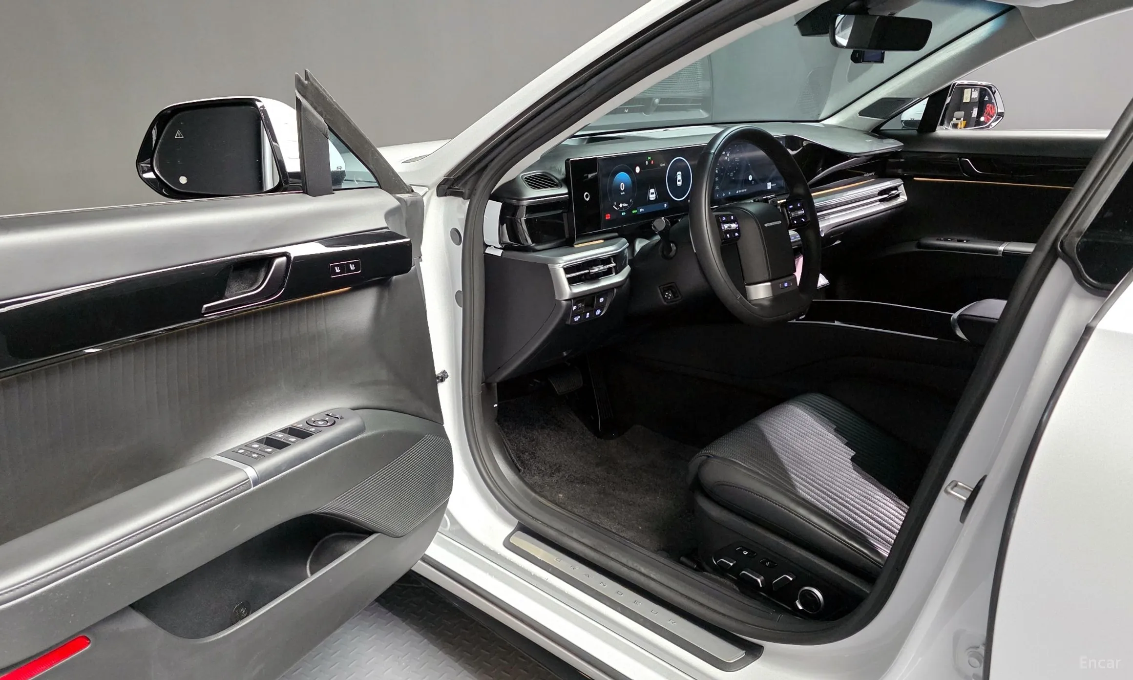 Hyundai Grandeur Hybrid (GN7) превью 10
