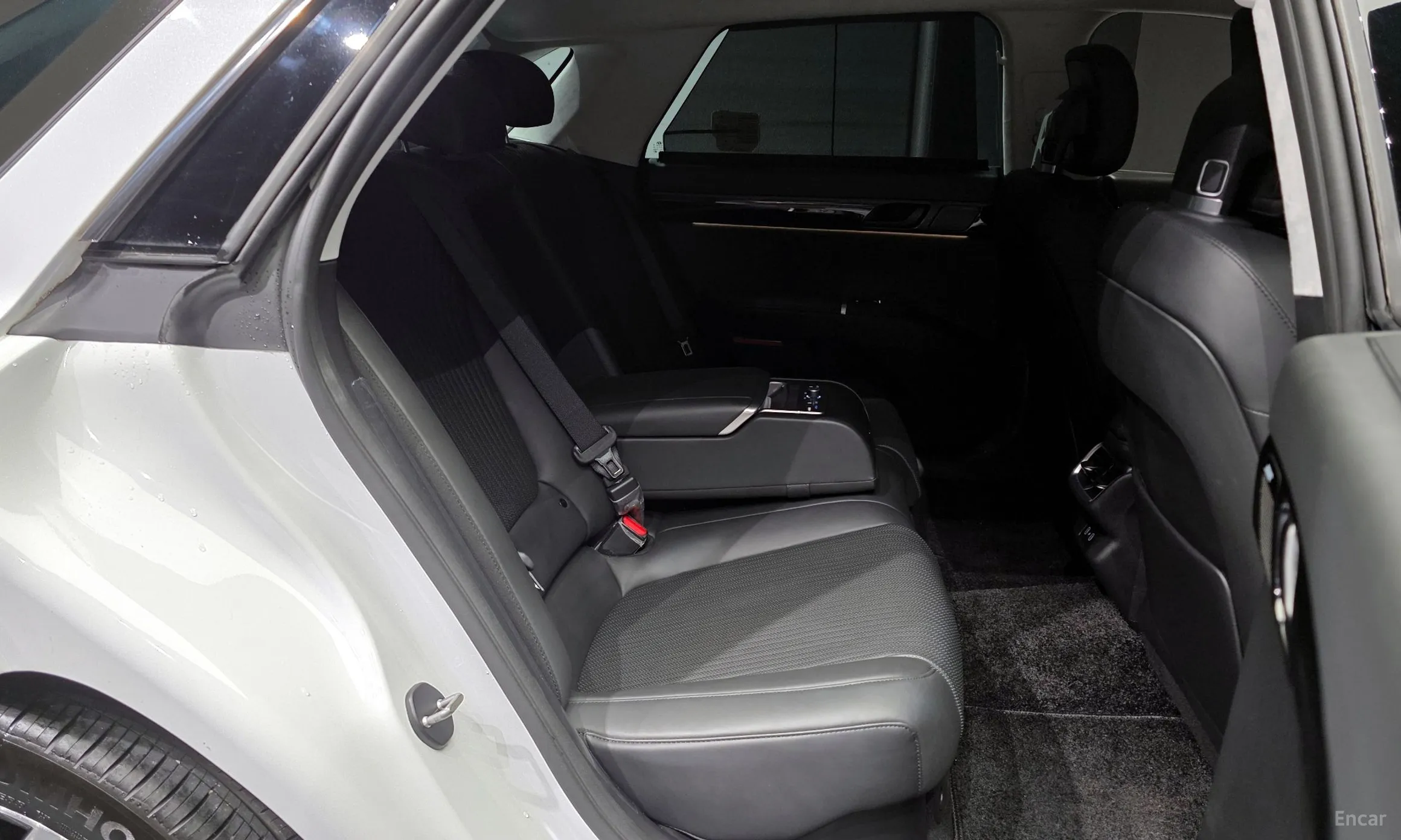 Hyundai Grandeur Hybrid (GN7) превью 12