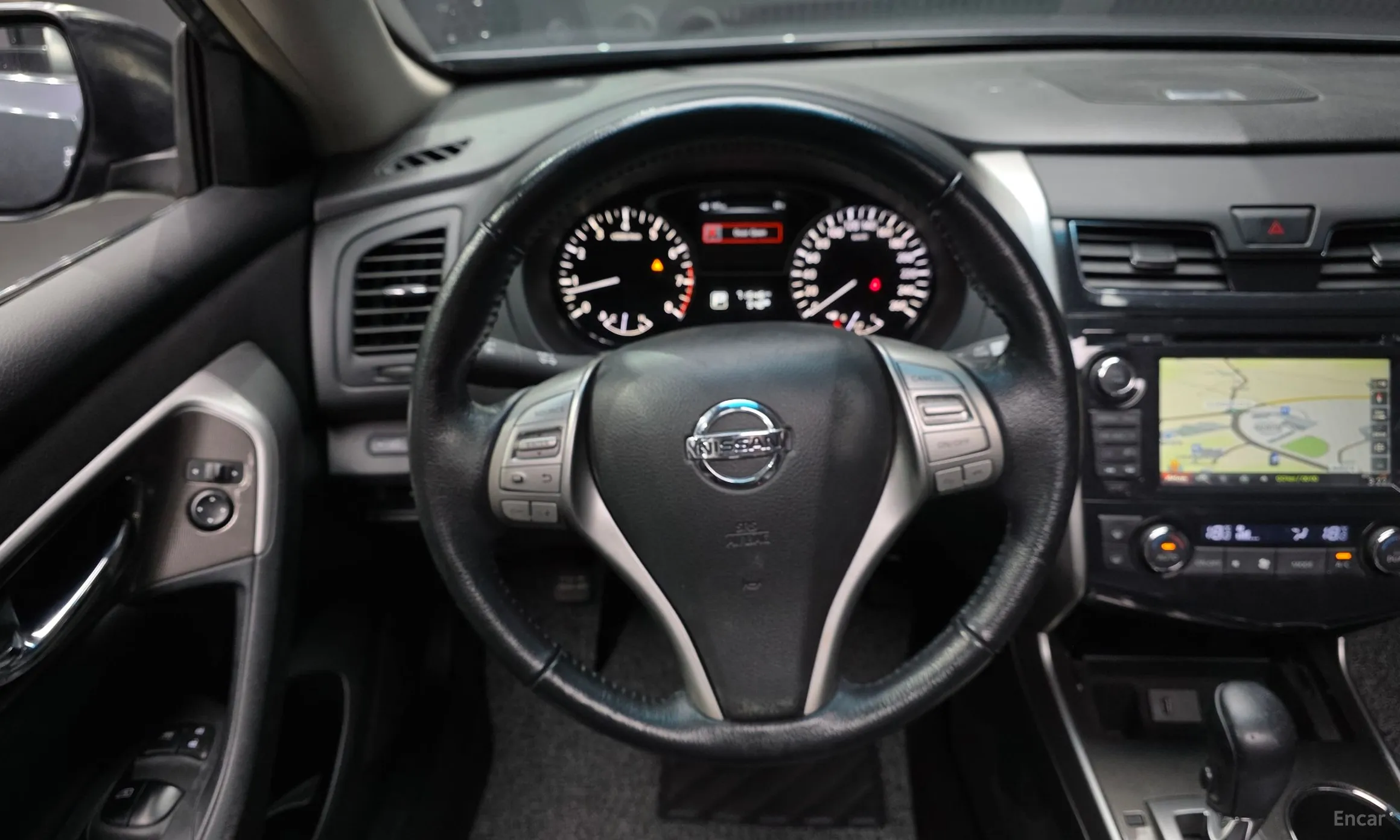 Nissan Altima превью 13