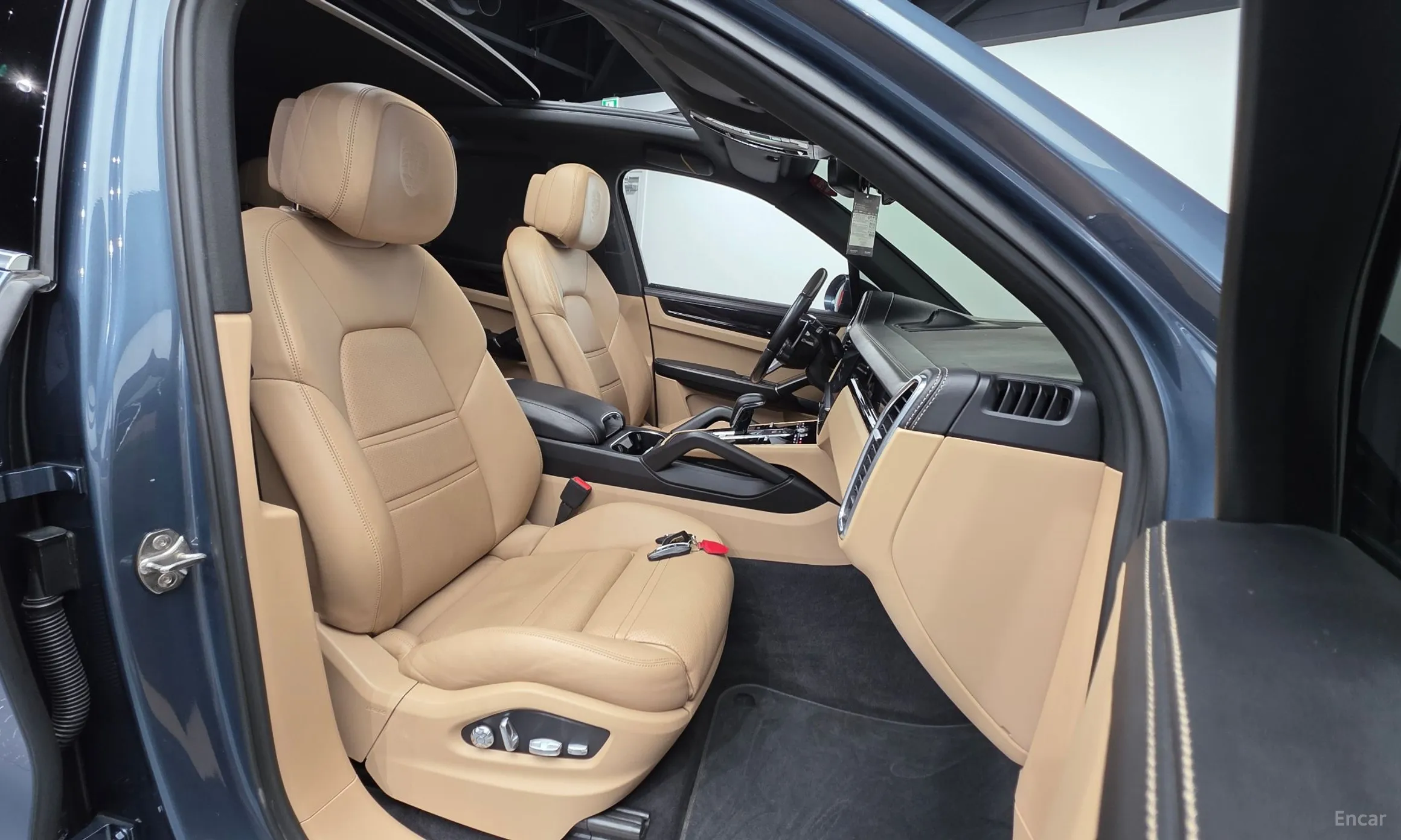 Porsche Cayenne (PO536) превью 10