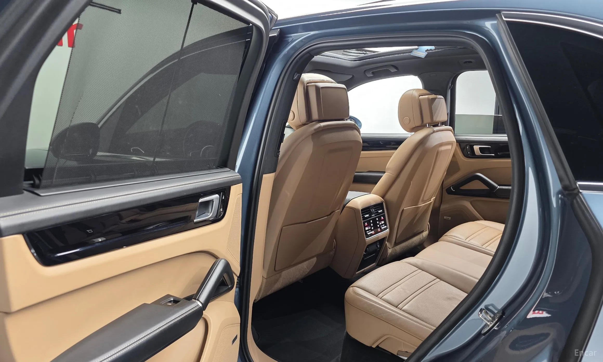 Porsche Cayenne (PO536) превью 17