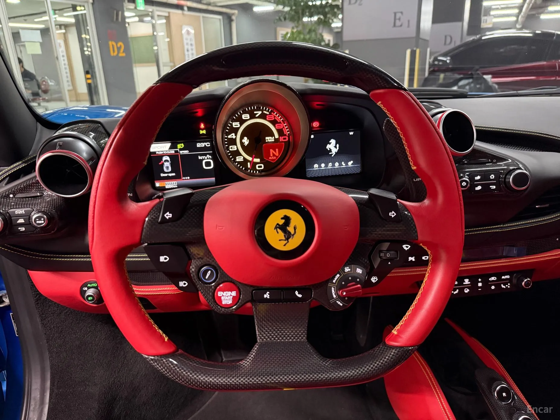 Ferrari F8 Tributo превью 11