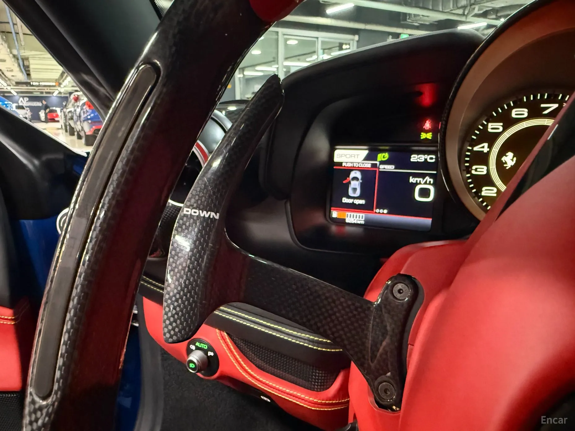 Ferrari F8 Tributo превью 13