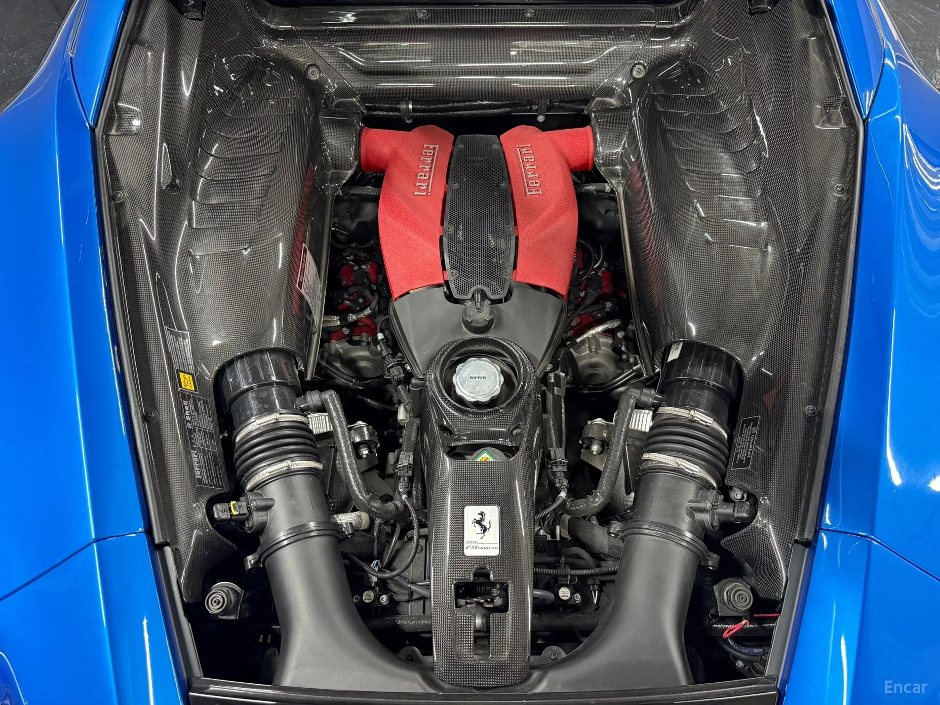 Ferrari F8 Tributo превью 5