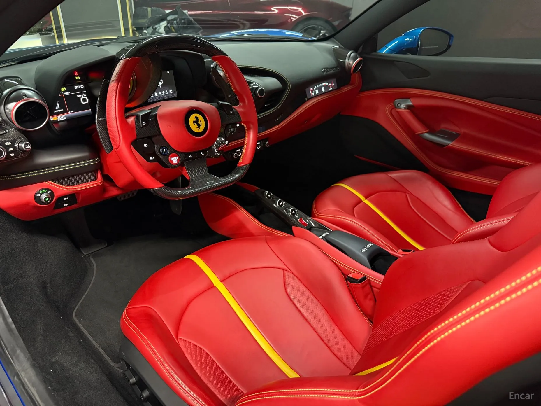 Ferrari F8 Tributo превью 8