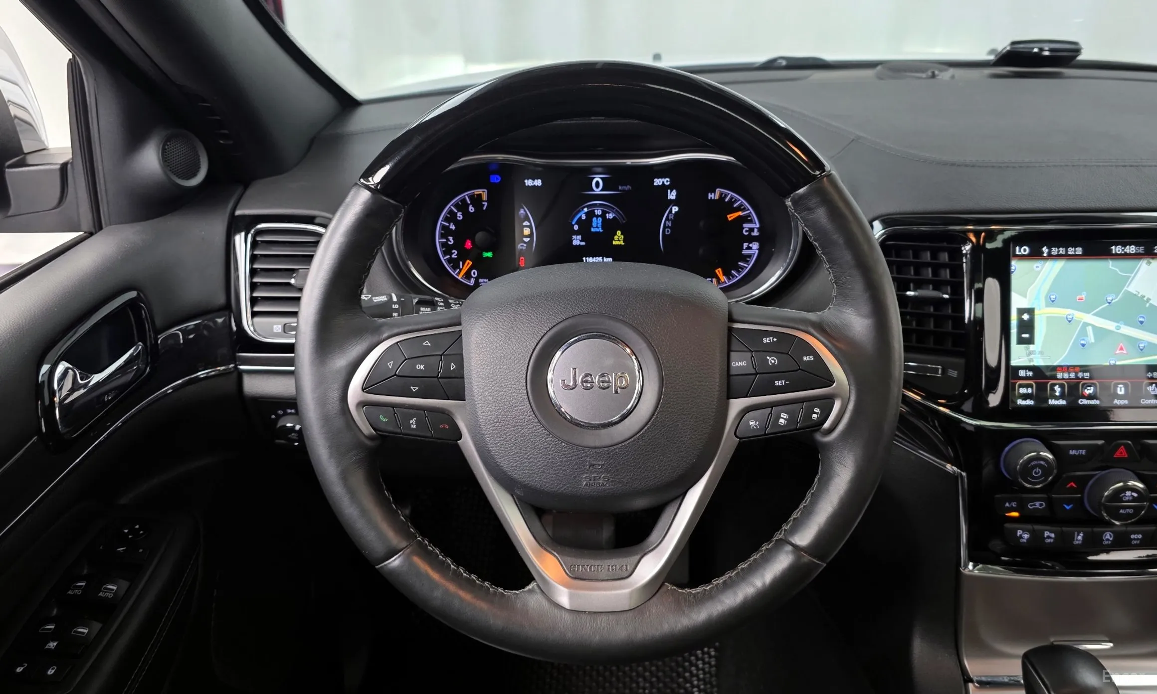 Jeep Grand Cherokee превью 13