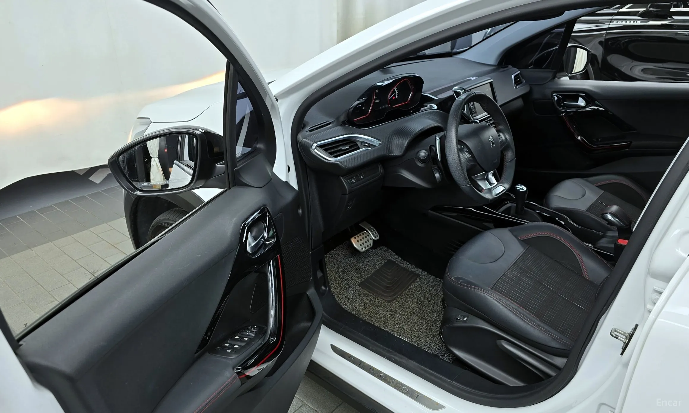 Peugeot 2008. превью 10