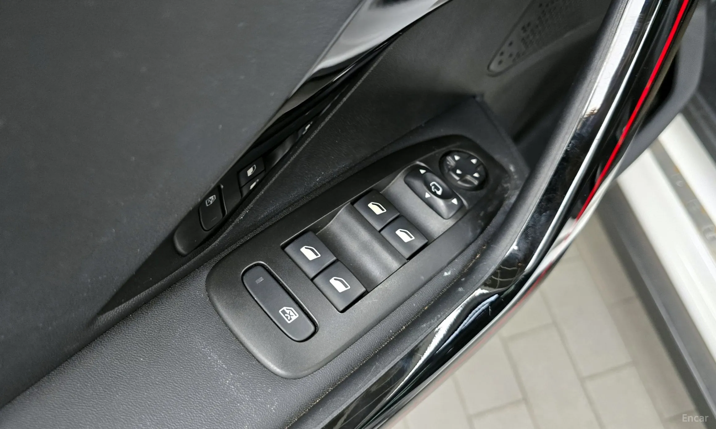 Peugeot 2008. превью 17