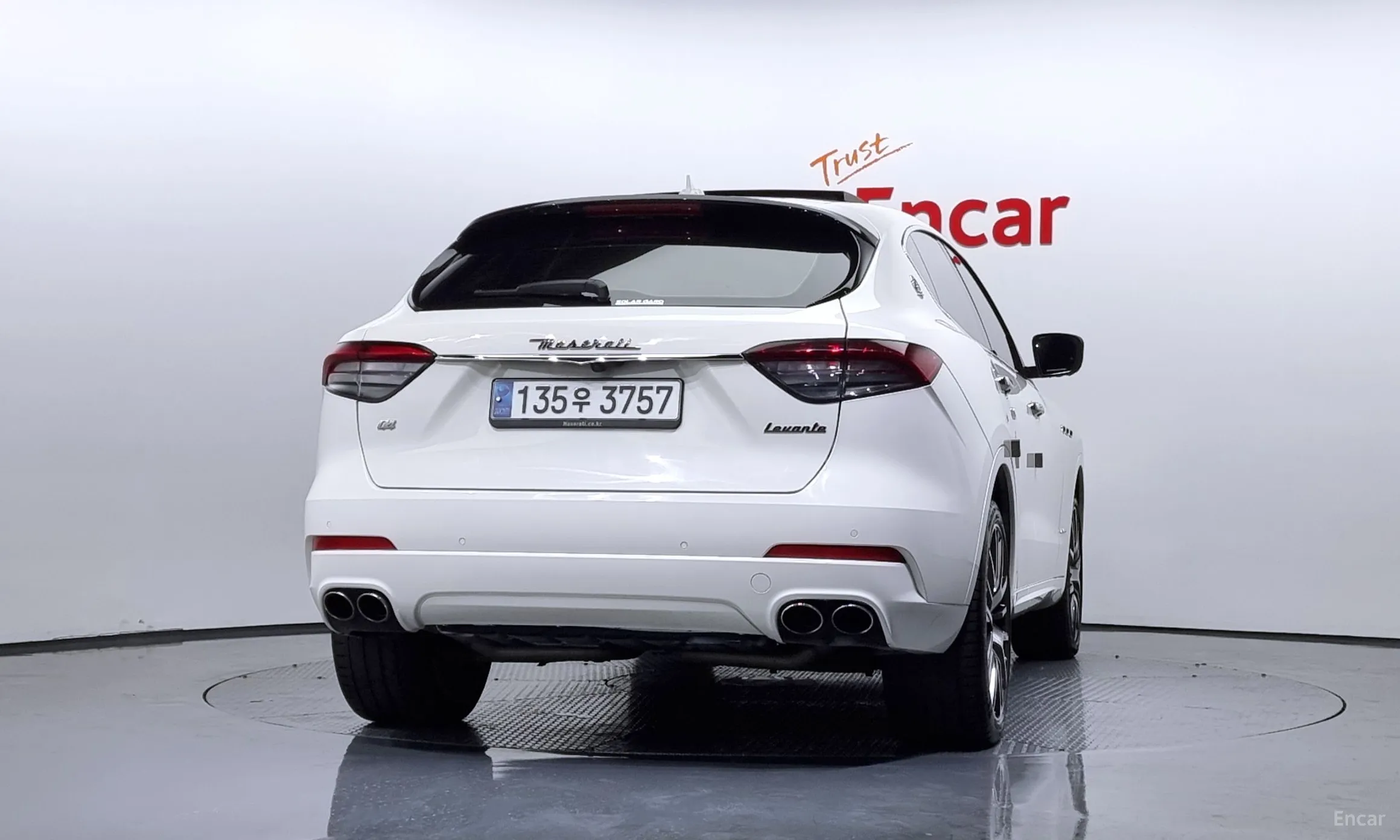 Maserati Levante превью 4