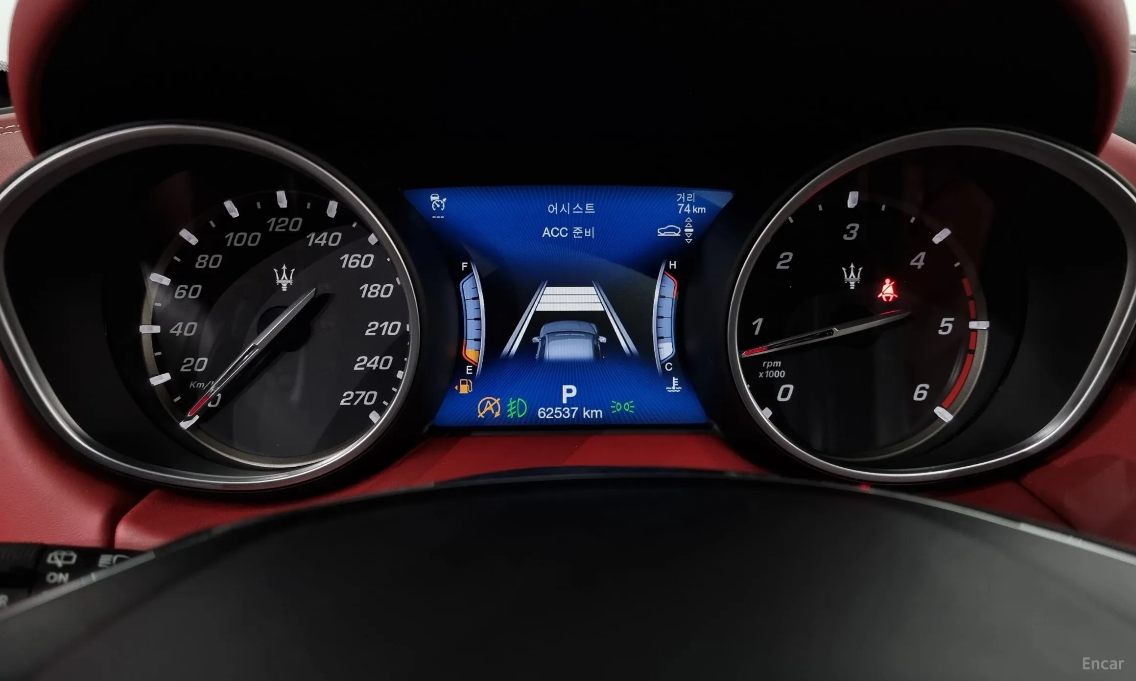 Maserati Levante превью 8