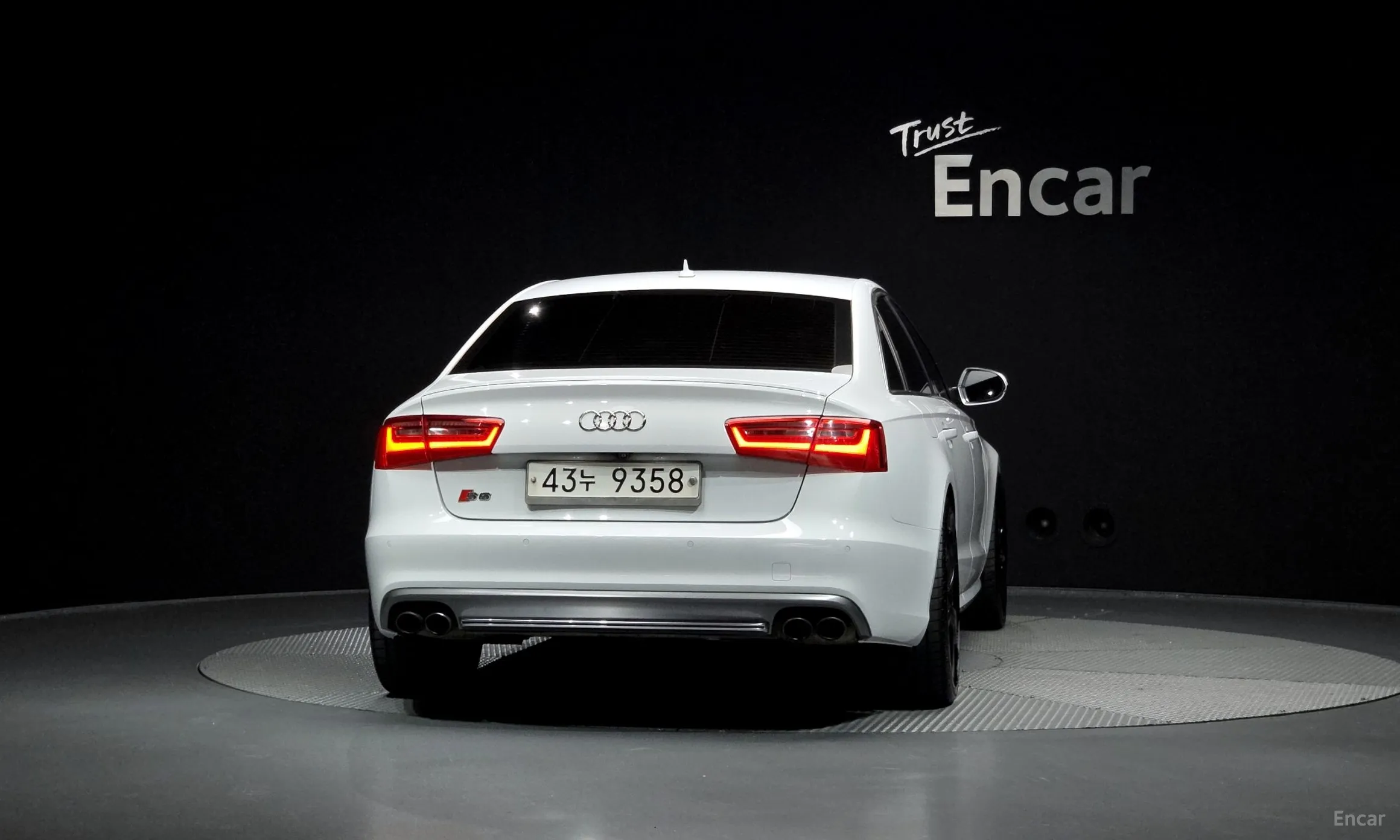 Audi S6 превью 4