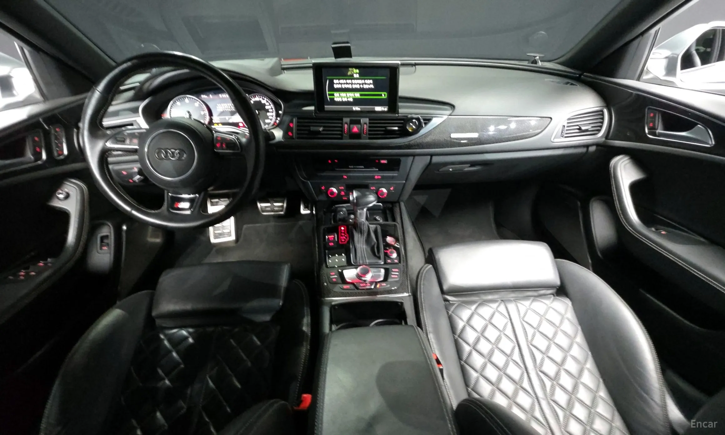 Audi S6 превью 7