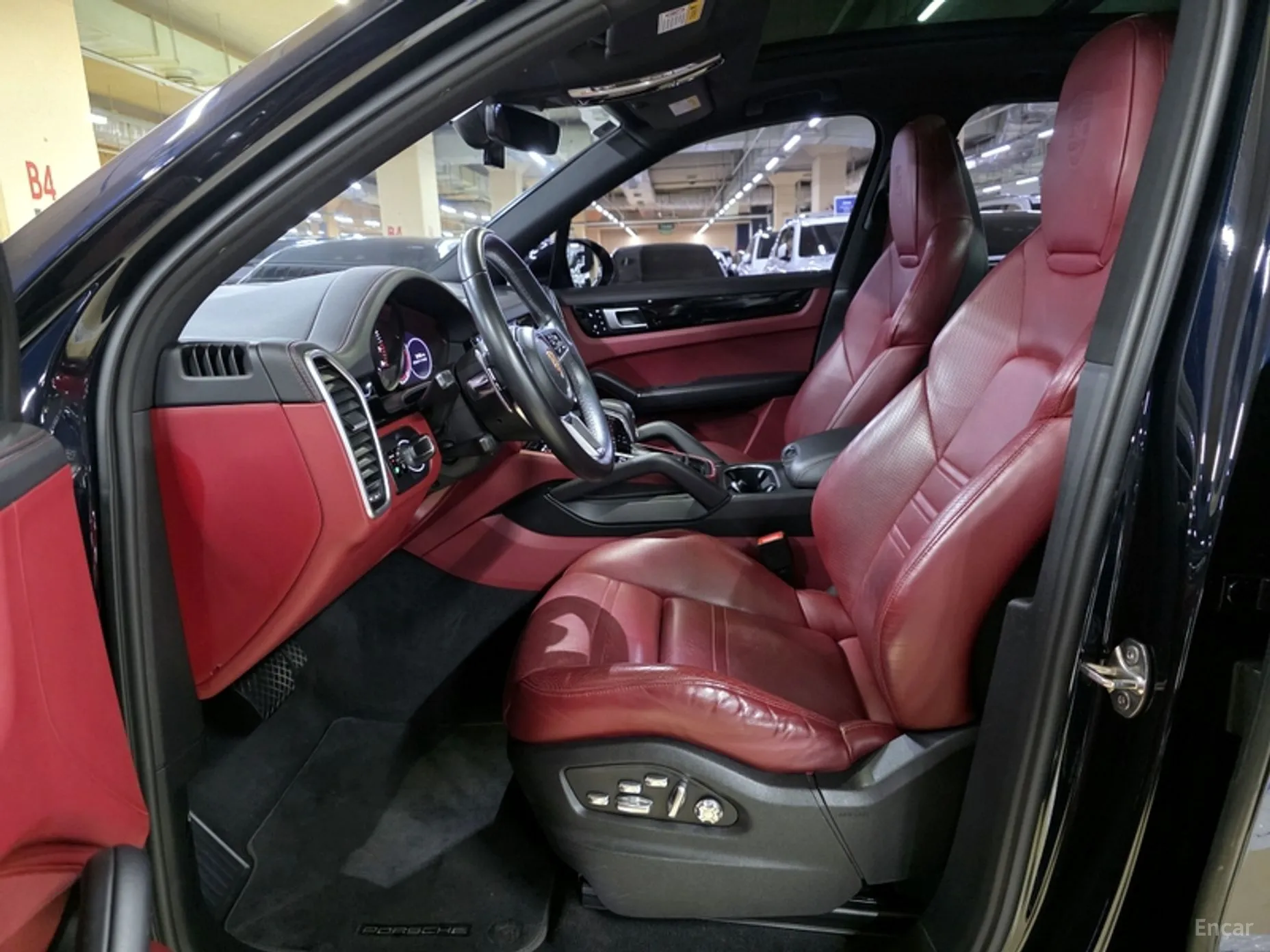 Porsche Cayenne (PO536) превью 10