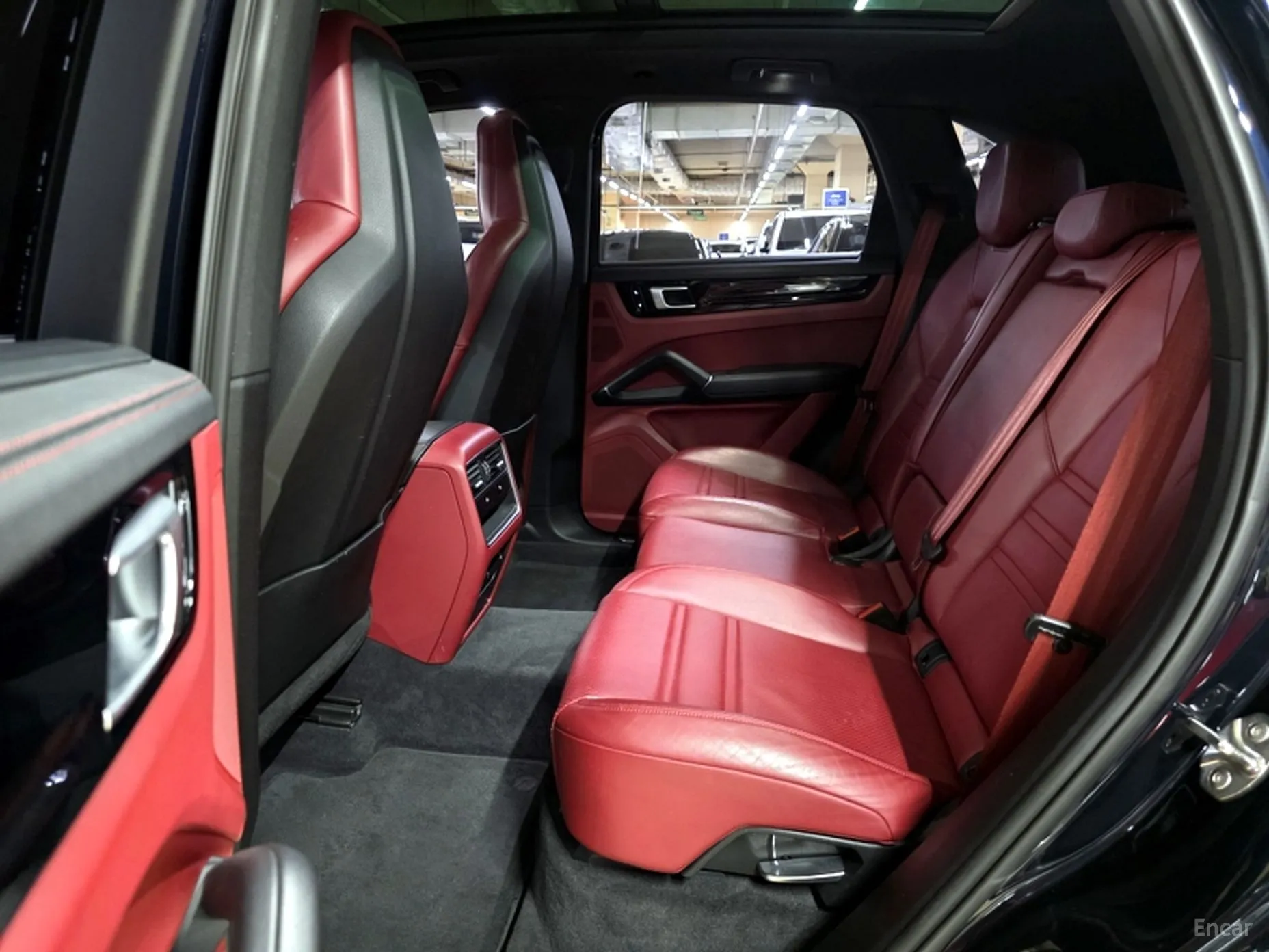 Porsche Cayenne (PO536) превью 11