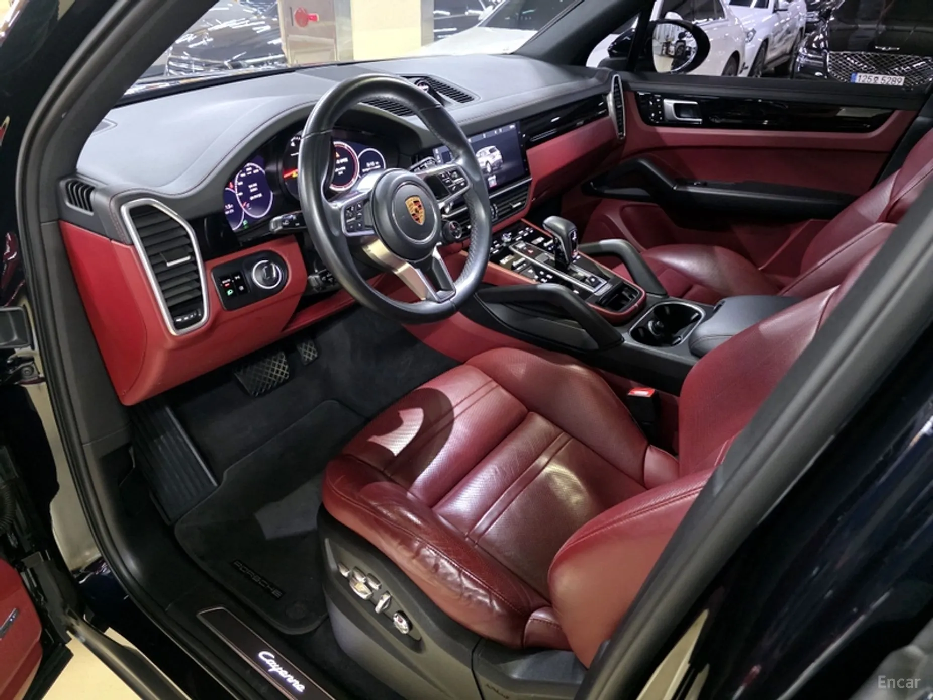 Porsche Cayenne (PO536) превью 7