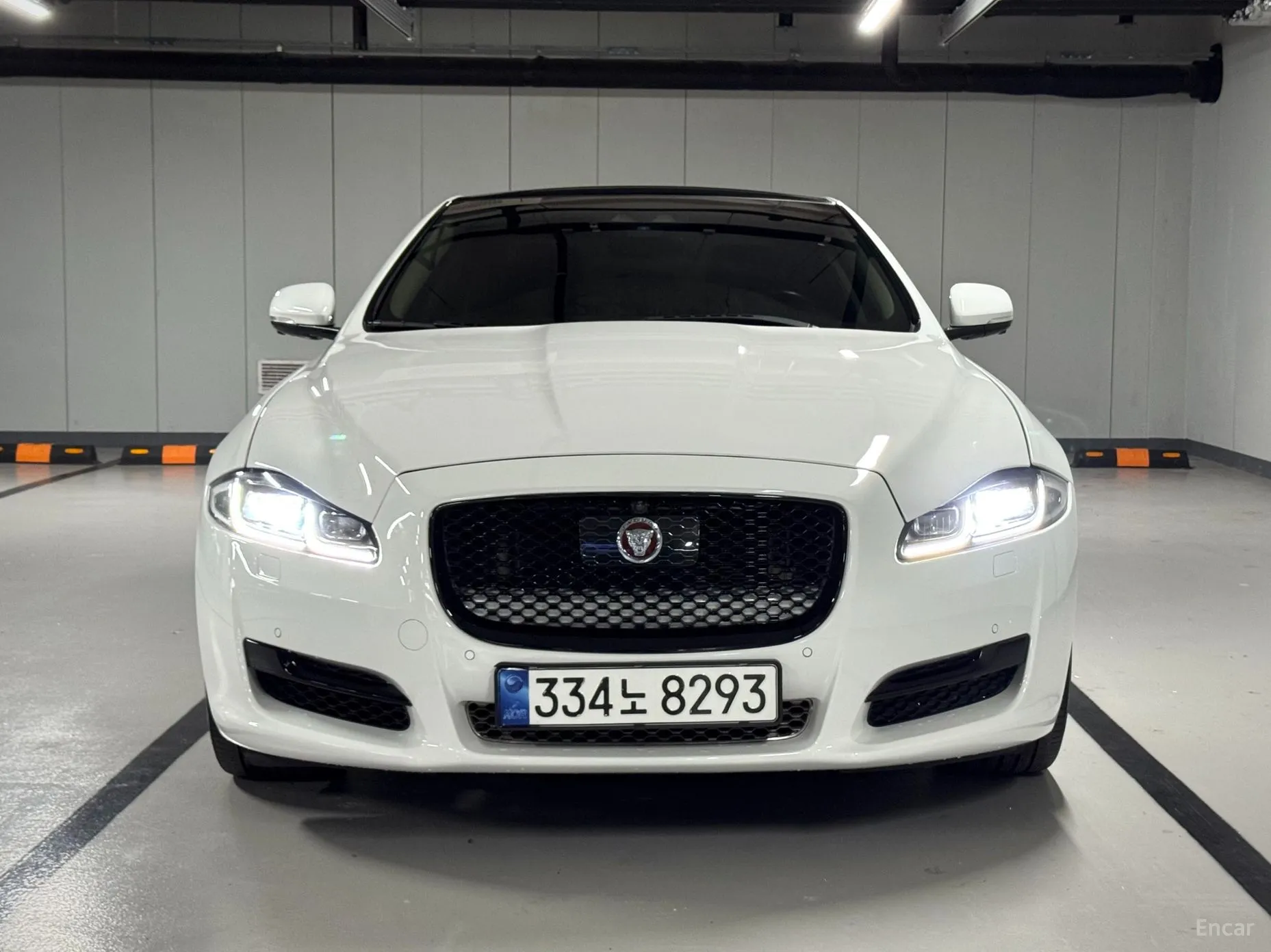 Jaguar All New XJ превью 3