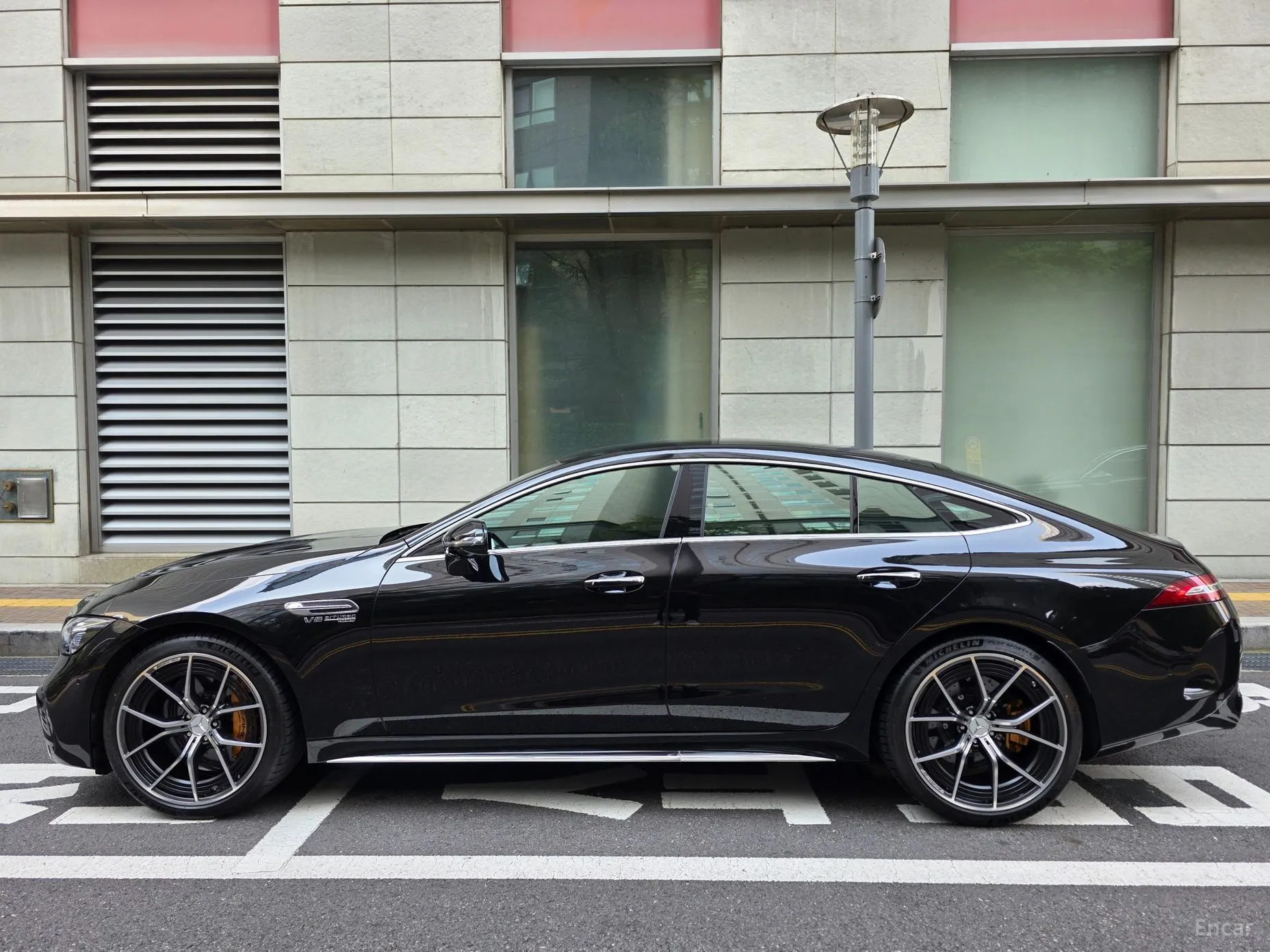 Mercedes Benz AMG GT превью 11