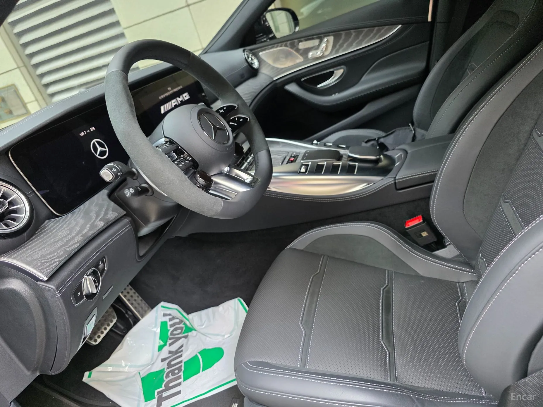 Mercedes Benz AMG GT превью 7