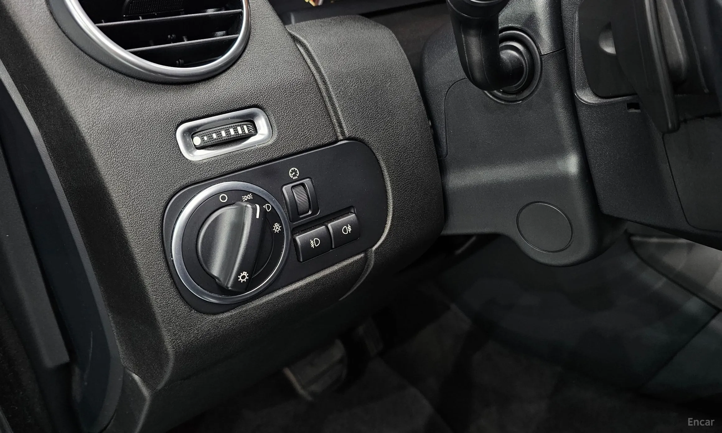 Land Rover Discovery 4 превью 19