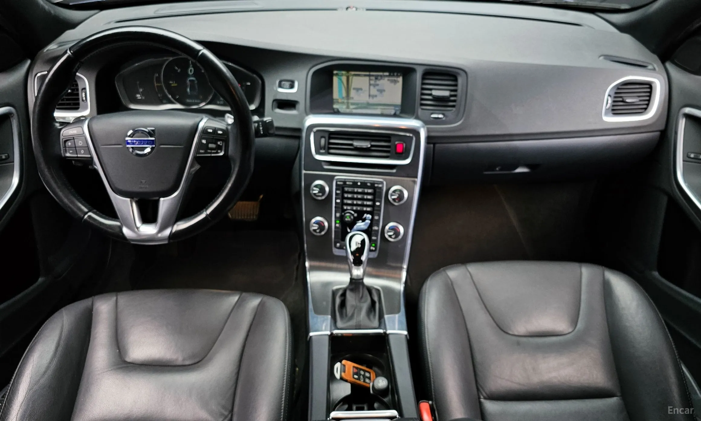 Volvo S60 превью 7