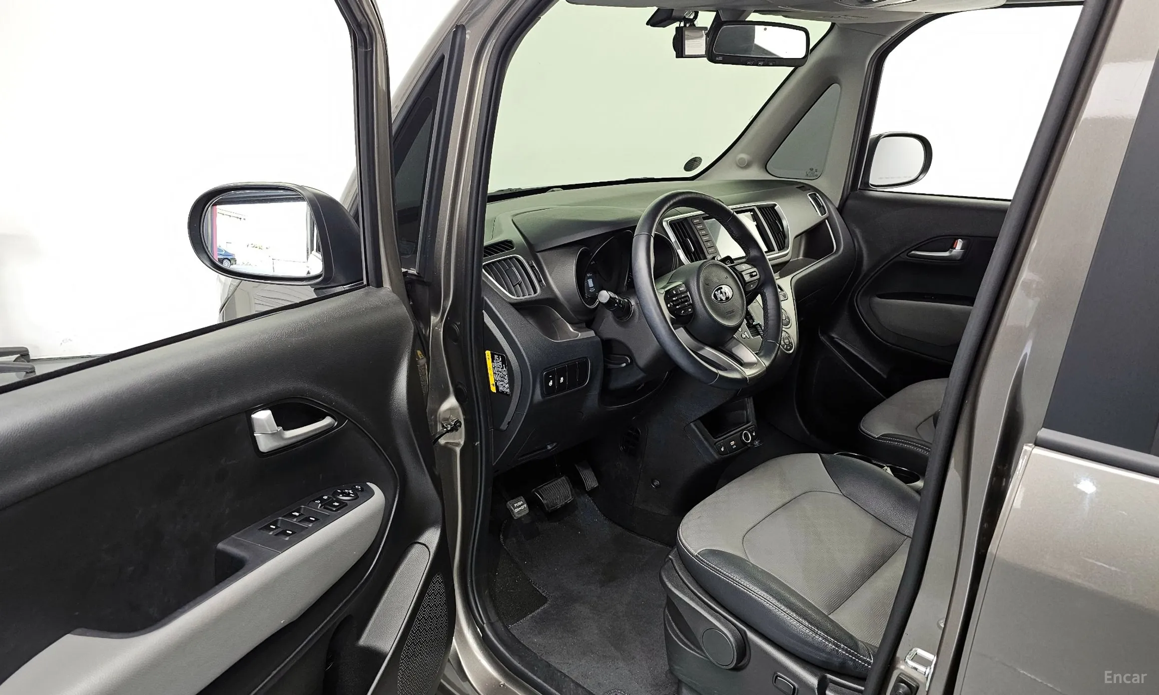 Kia Ray превью 10