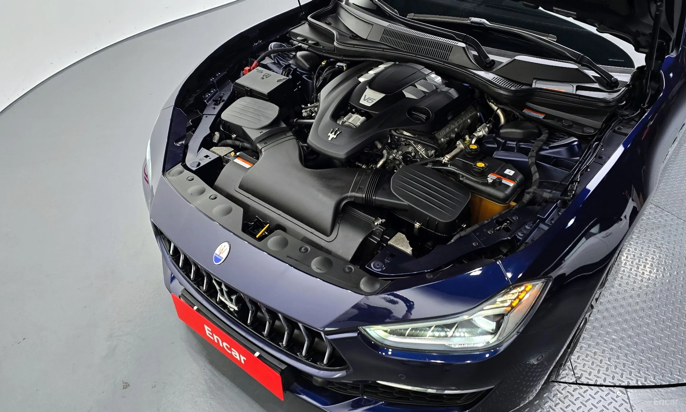 Maserati Ghibli превью 6