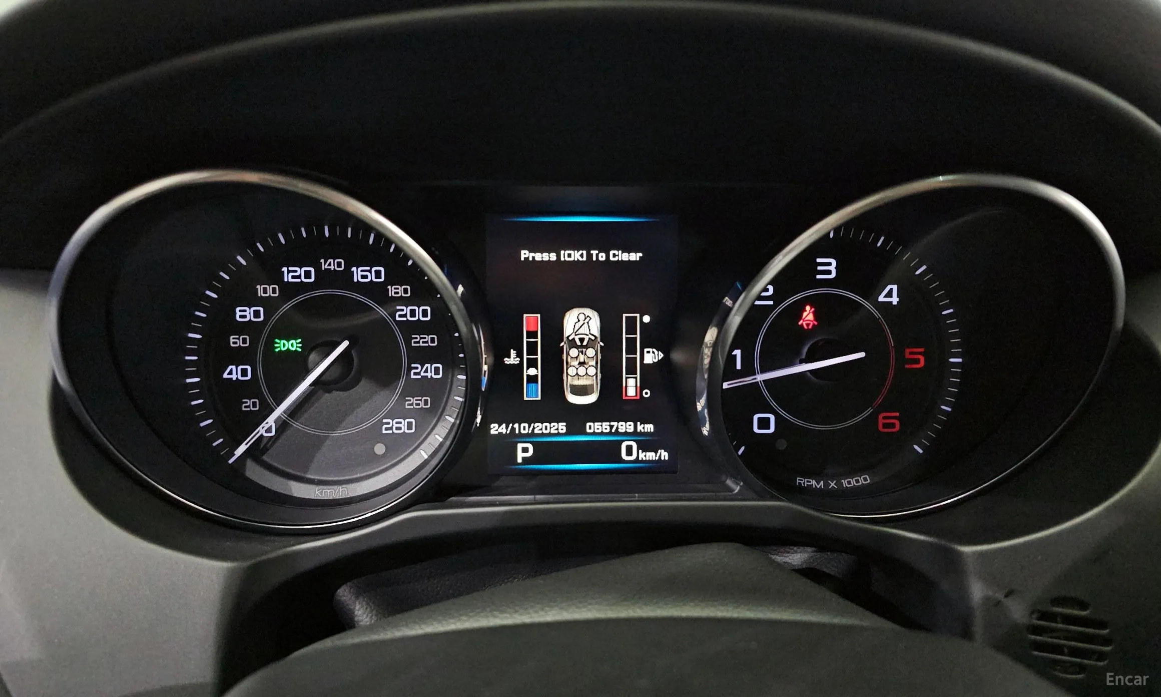 Jaguar XE превью 8