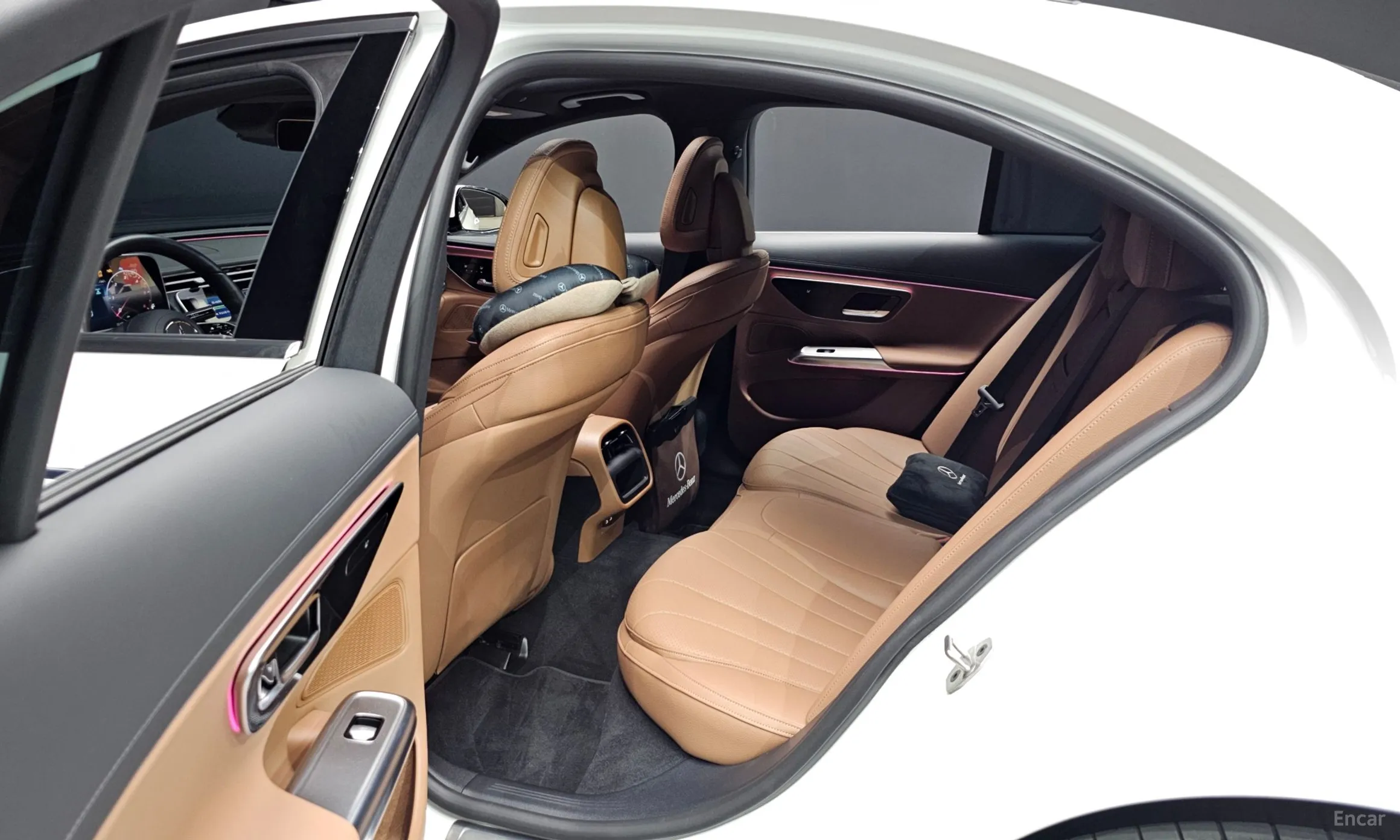 Mercedes Benz E-Class W214 превью 11