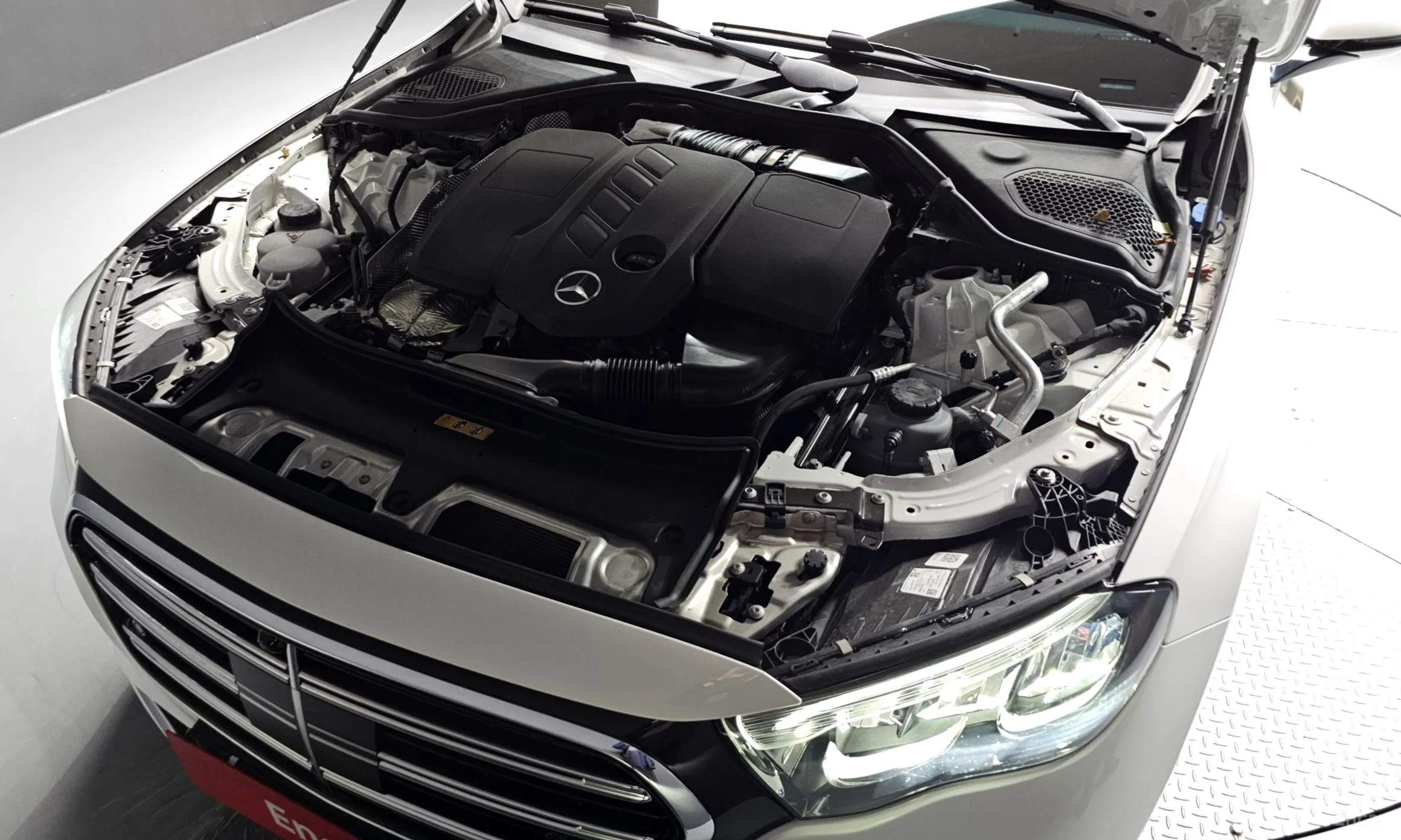 Mercedes Benz E-Class W214 превью 6
