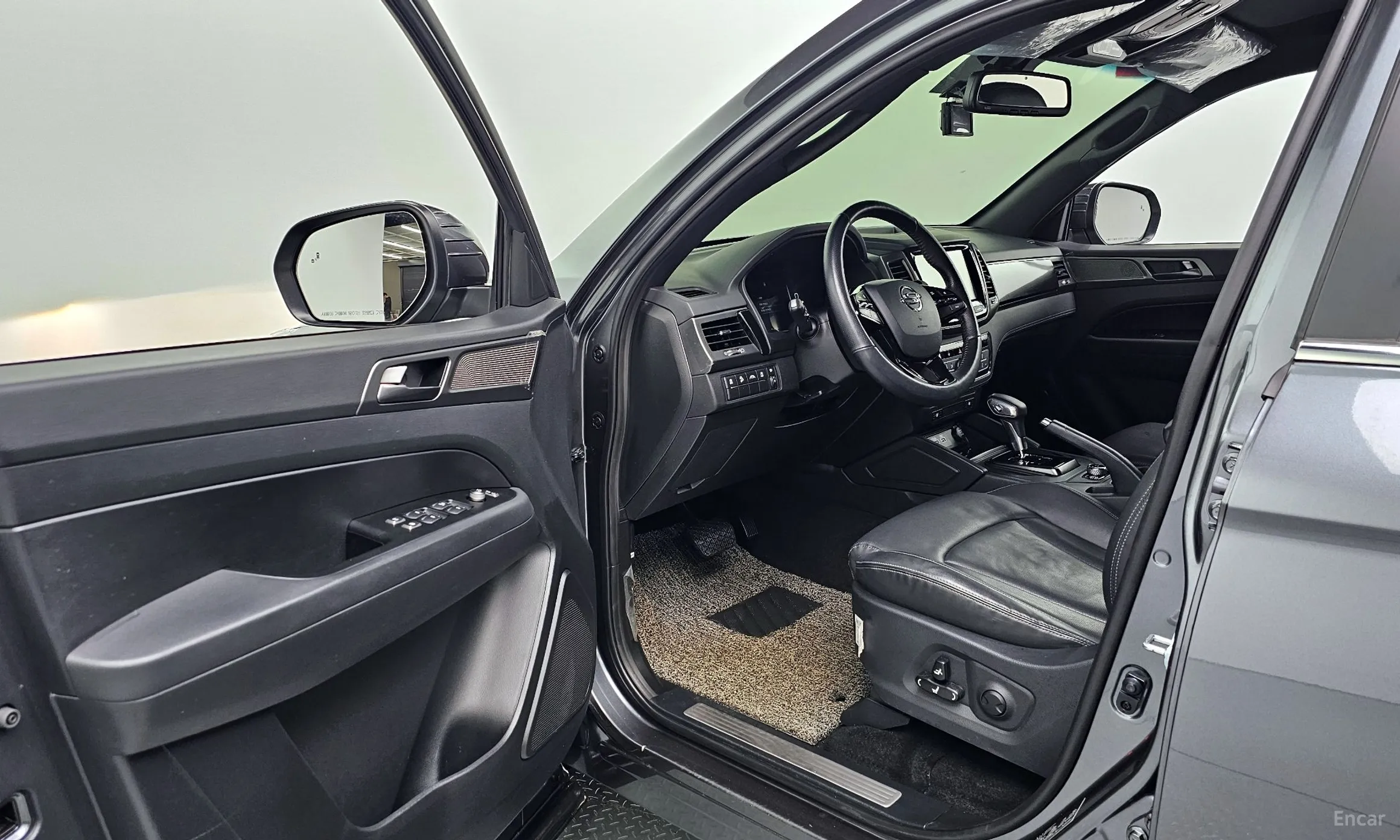 KG Mobility (SsangYong) Rexton Sports превью 10