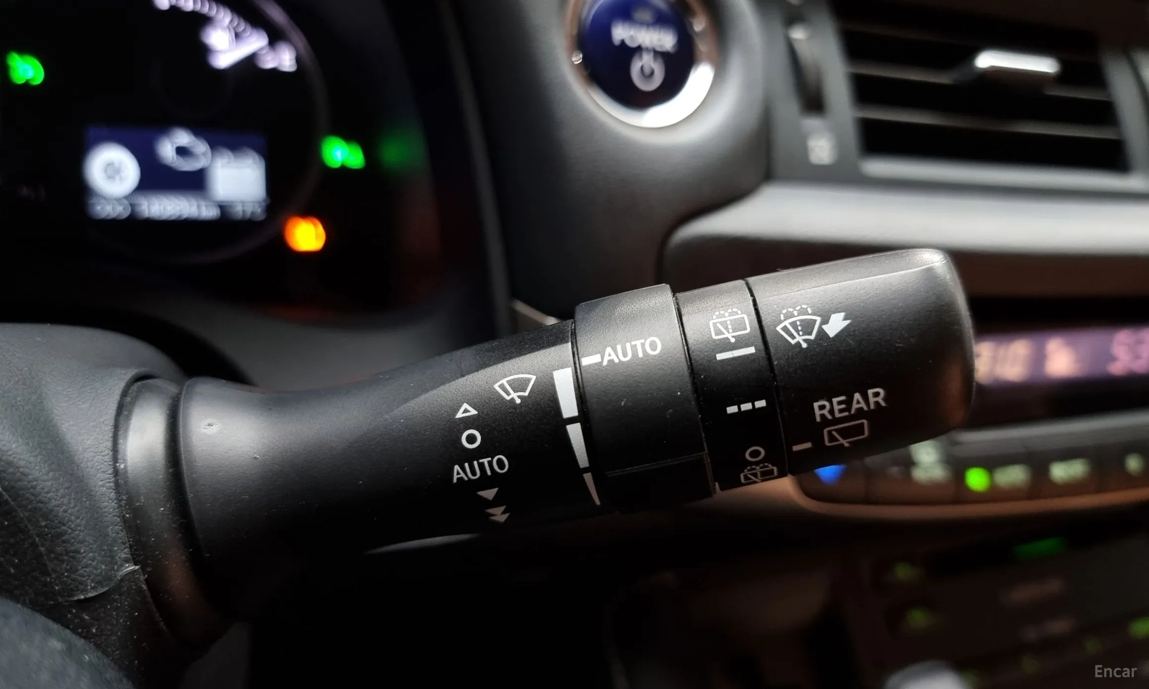 Lexus CT200h превью 18