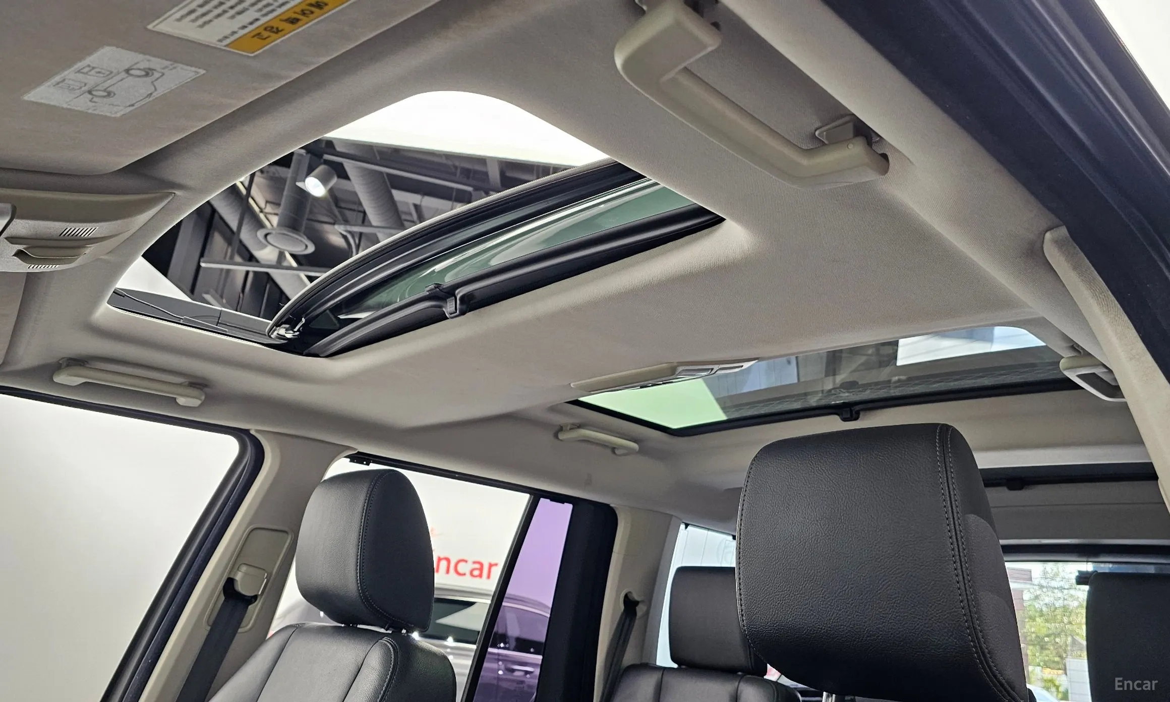 Land Rover Discovery 4 превью 19