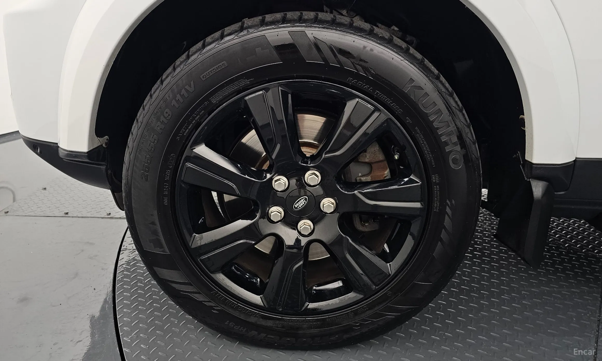Land Rover Discovery 4 превью 5