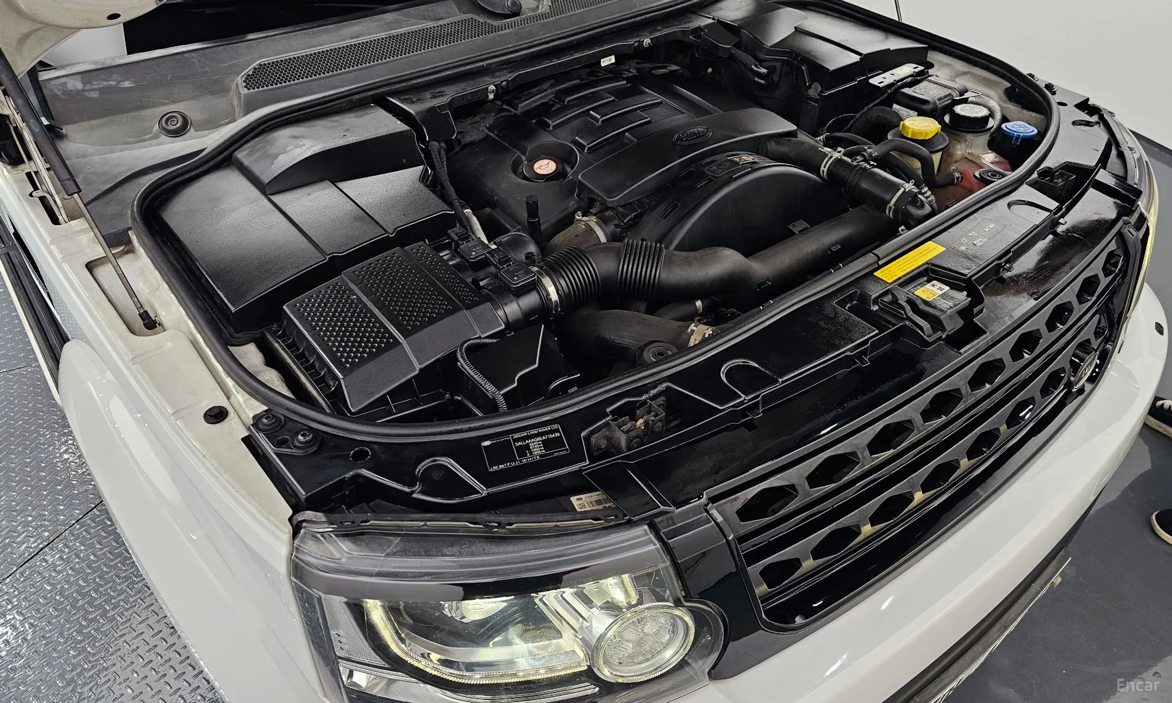 Land Rover Discovery 4 превью 6