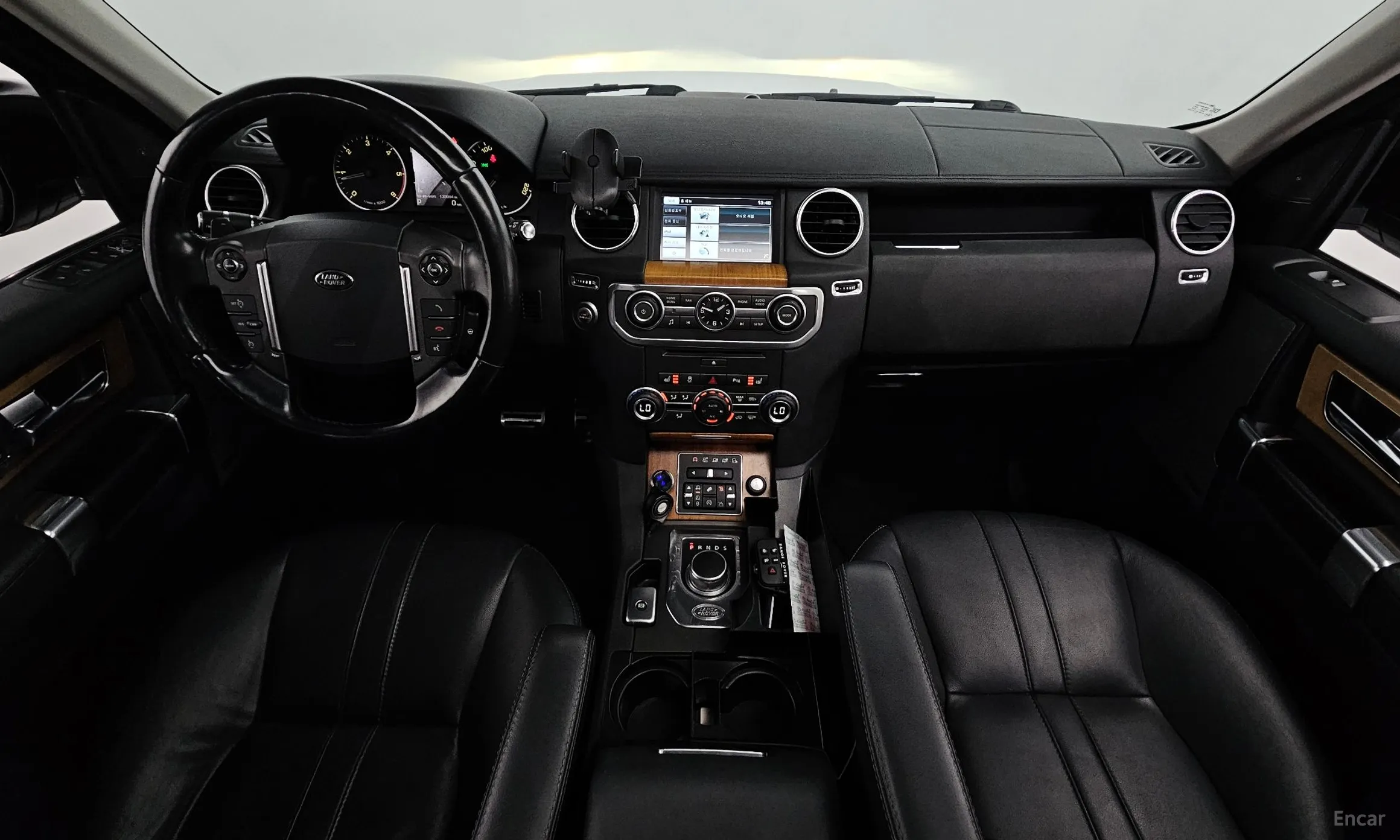 Land Rover Discovery 4 превью 7