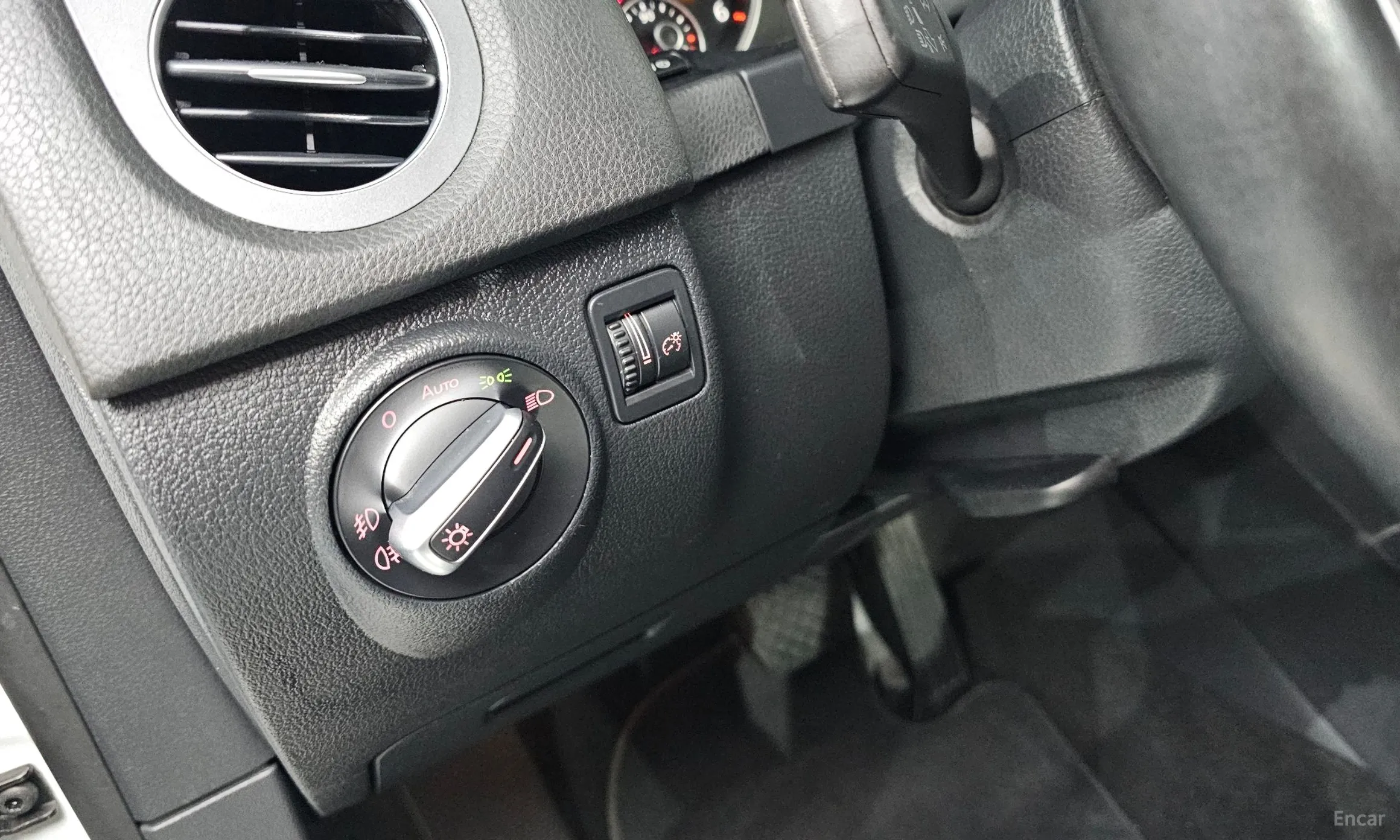 Volkswagen New Tiguan превью 13