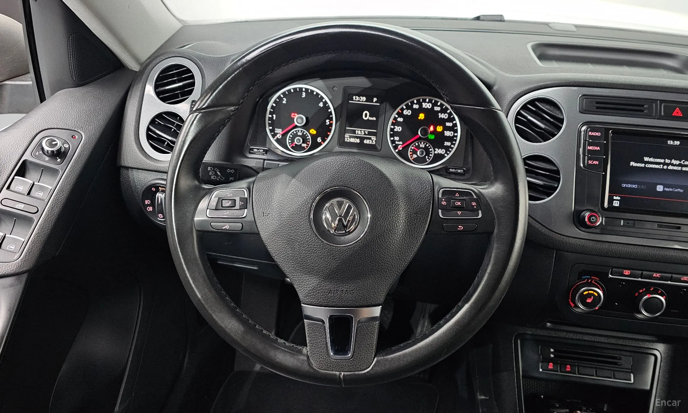Volkswagen New Tiguan превью 14