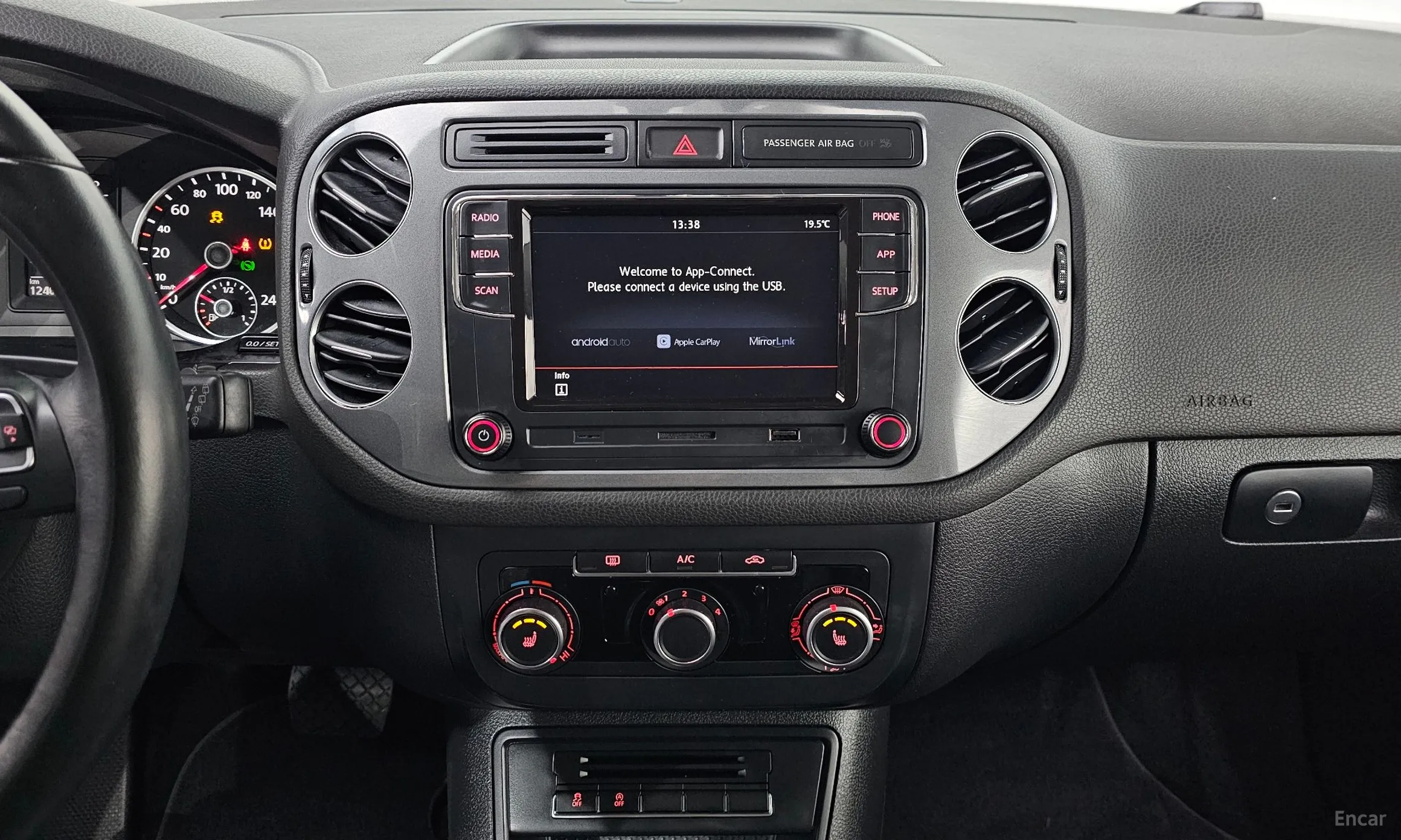 Volkswagen New Tiguan превью 20