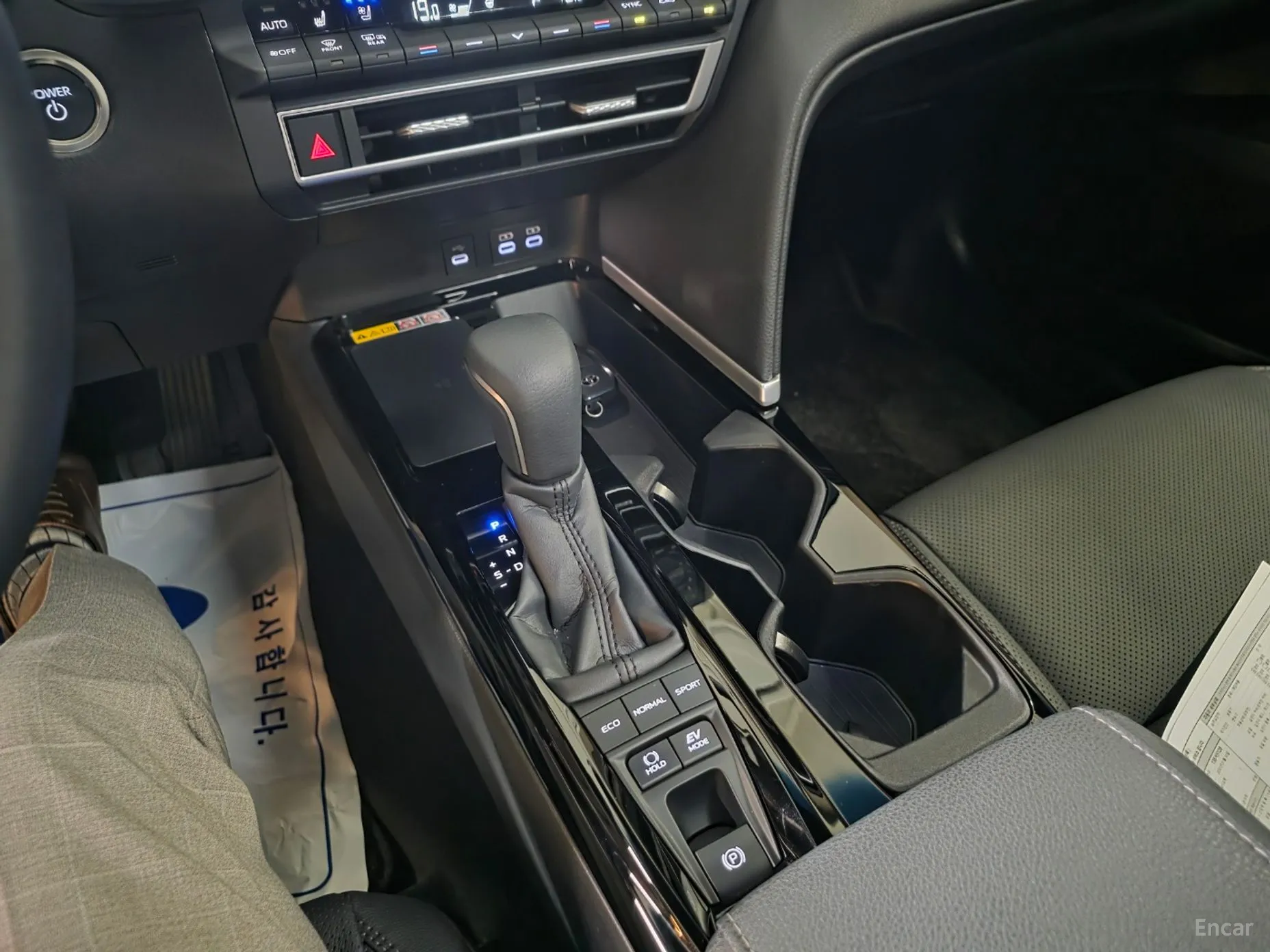Toyota Camry (XV80) превью 16