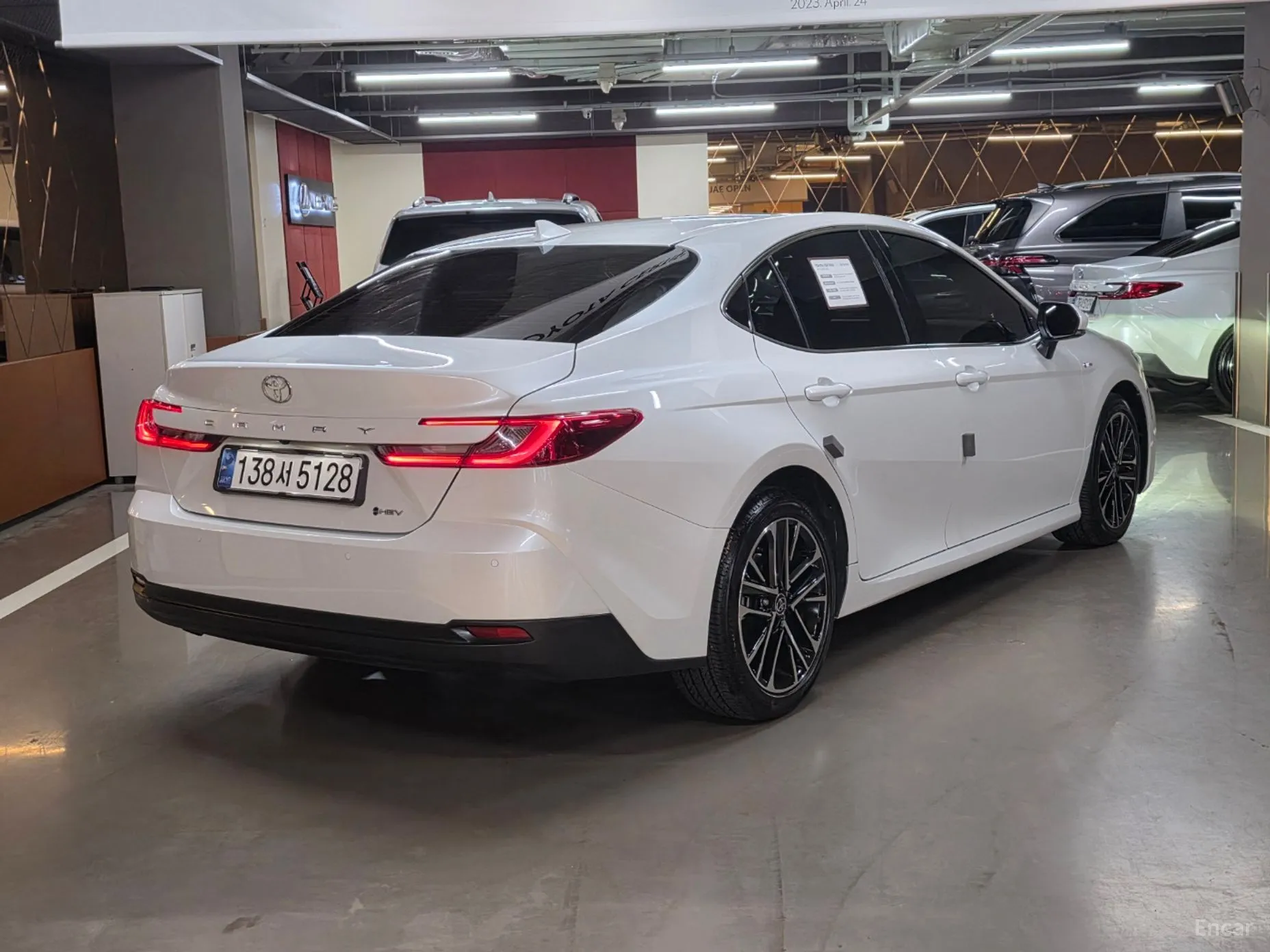 Toyota Camry (XV80) превью 3