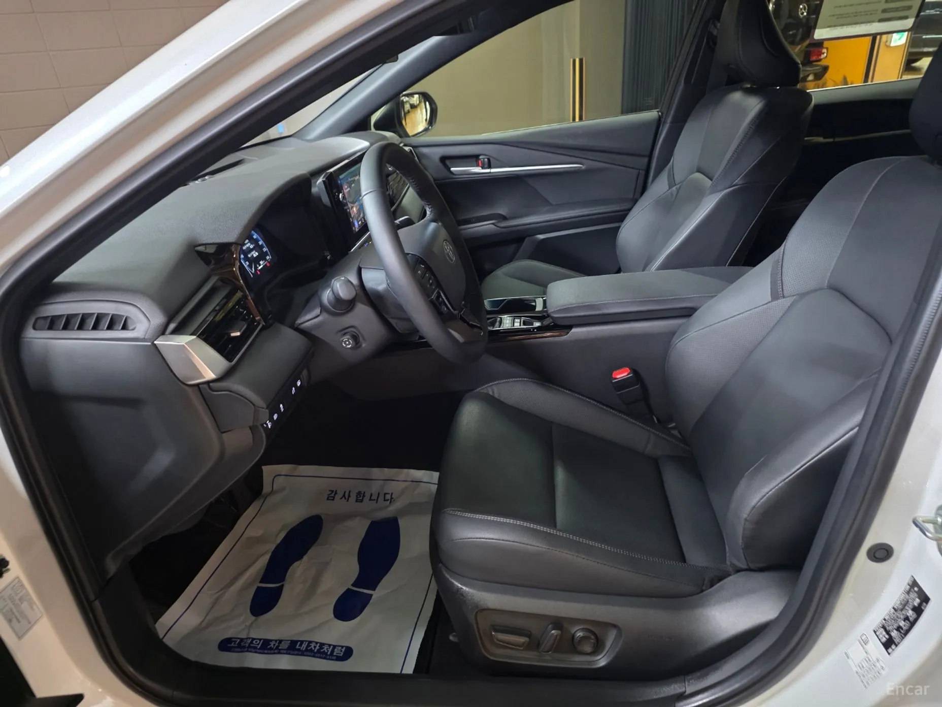 Toyota Camry (XV80) превью 7
