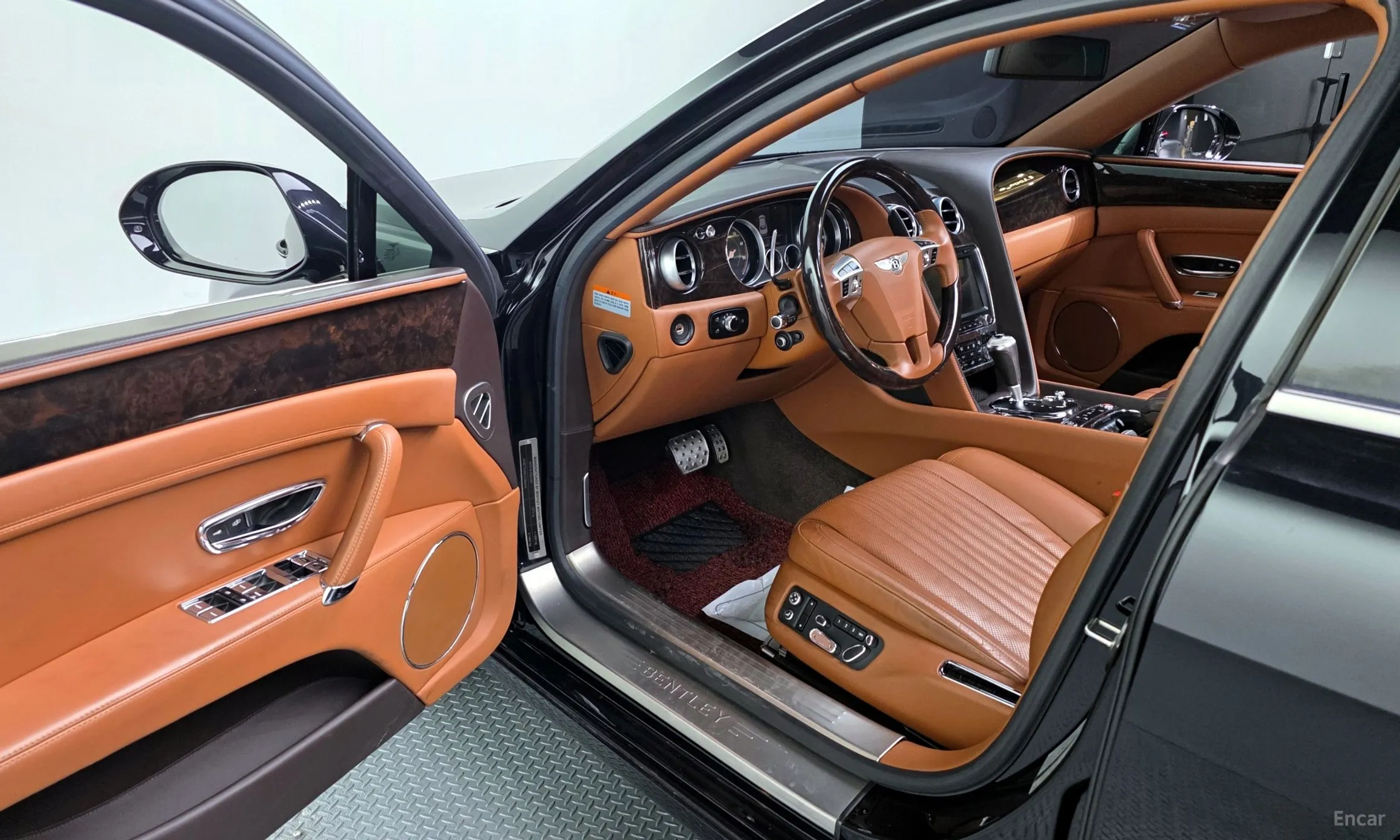 Bentley Flying Spur 2nd Generation превью 10