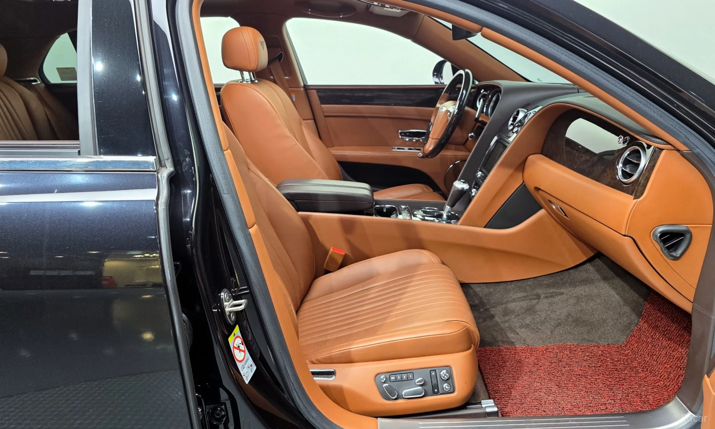Bentley Flying Spur 2nd Generation превью 11